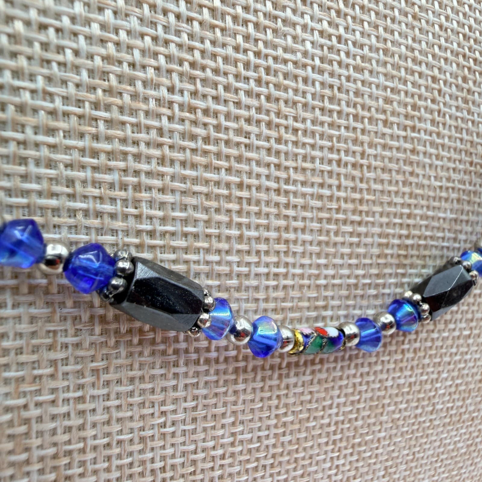 Vintage 90s Hematite Blue Glass Beaded Necklace Boho Women's Fashion Jewelry - Thumbnail 6