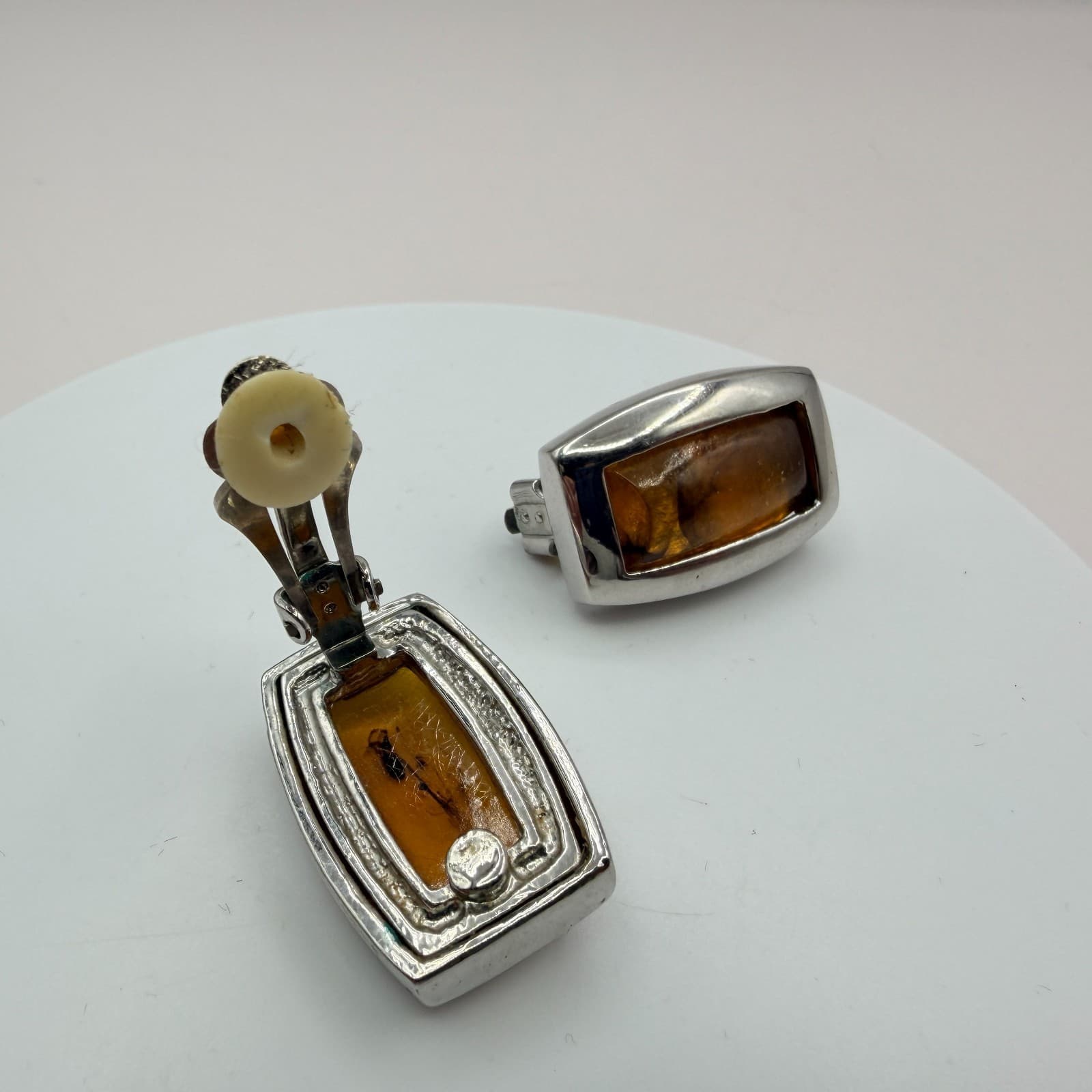 Vintage 80s Silver Tone Modernist Baltic Amber Stud Earrings Rectangular jewelry - Thumbnail 6