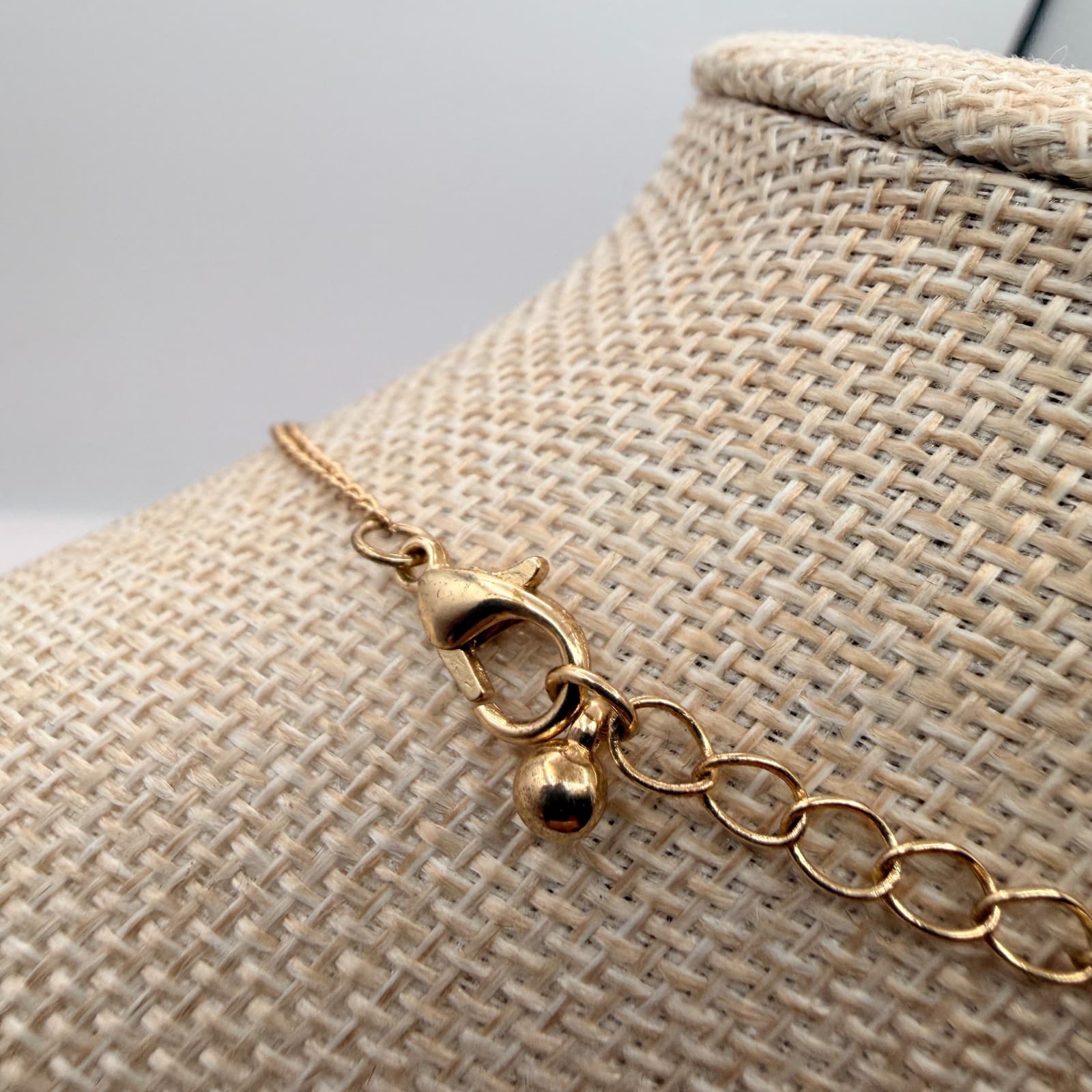 Vintage 90s Gold Tone Necklace Turquoise Blue Glass Bead Minimalist Boho Jewelry - Thumbnail 8