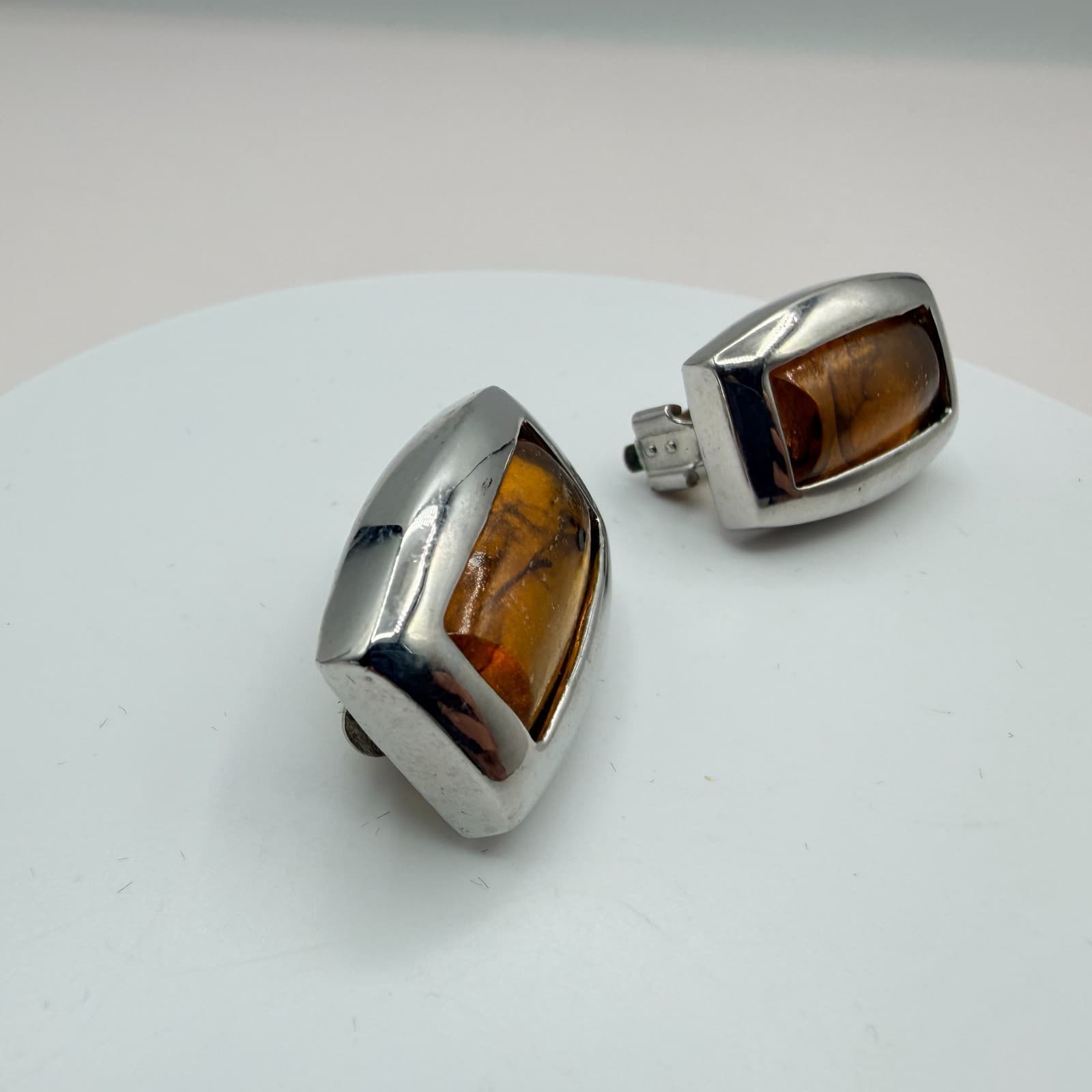 Vintage 80s Silver Tone Modernist Baltic Amber Stud Earrings Rectangular jewelry - Thumbnail 4