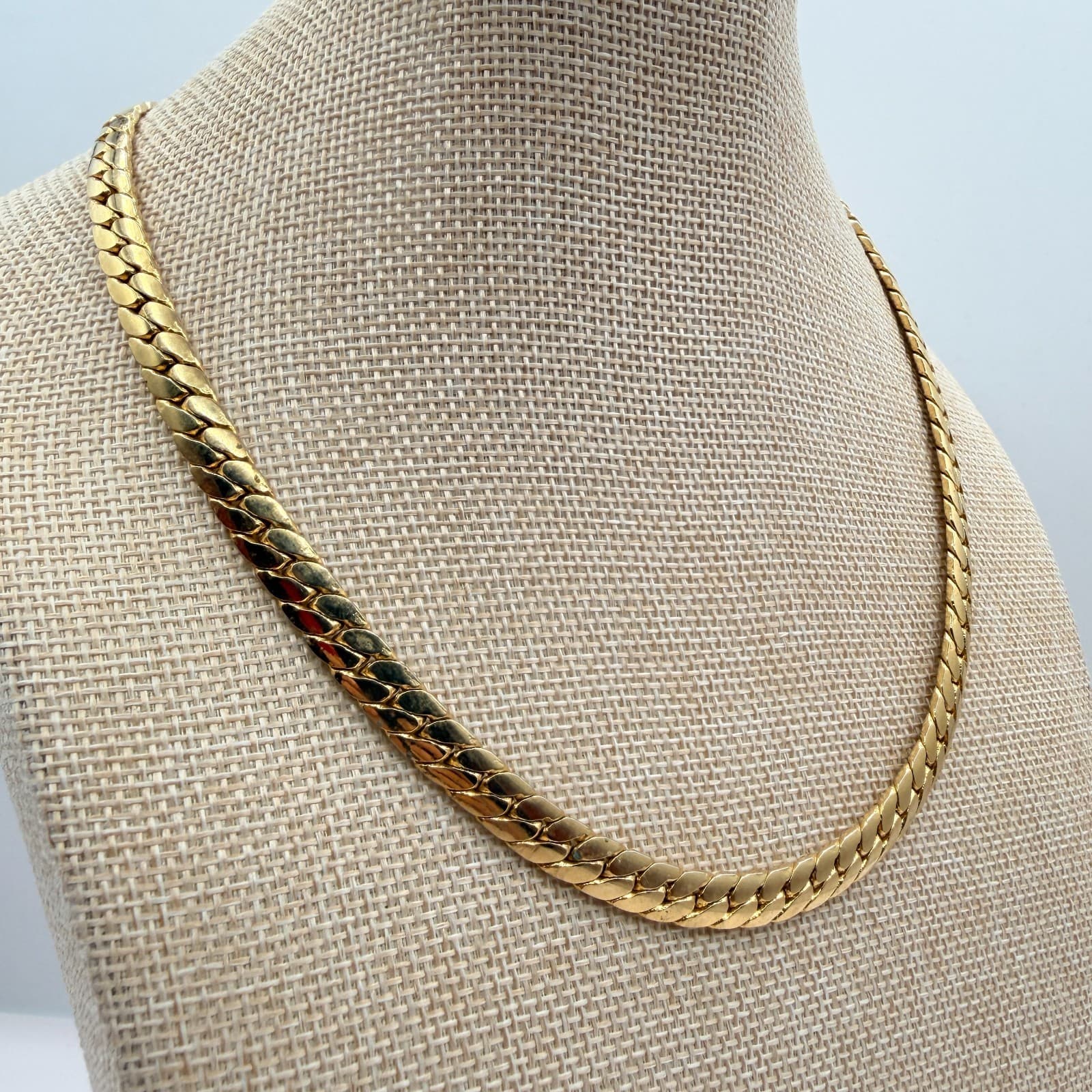 Vintage 90s Gold Tone Herringbone Curb Link Chain Necklace Flat Chunky Statement - Thumbnail 4
