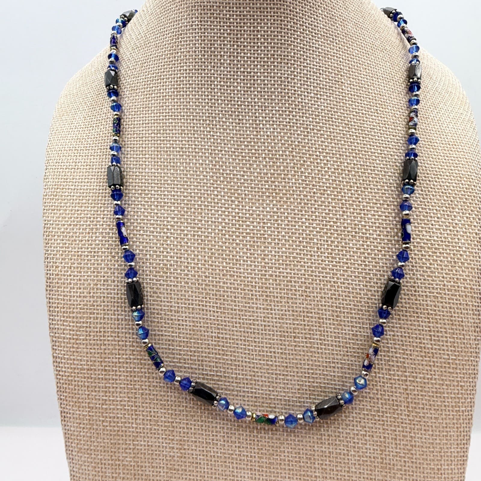 Vintage 90s Hematite Blue Glass Beaded Necklace Boho Women's Fashion Jewelry - Thumbnail 2