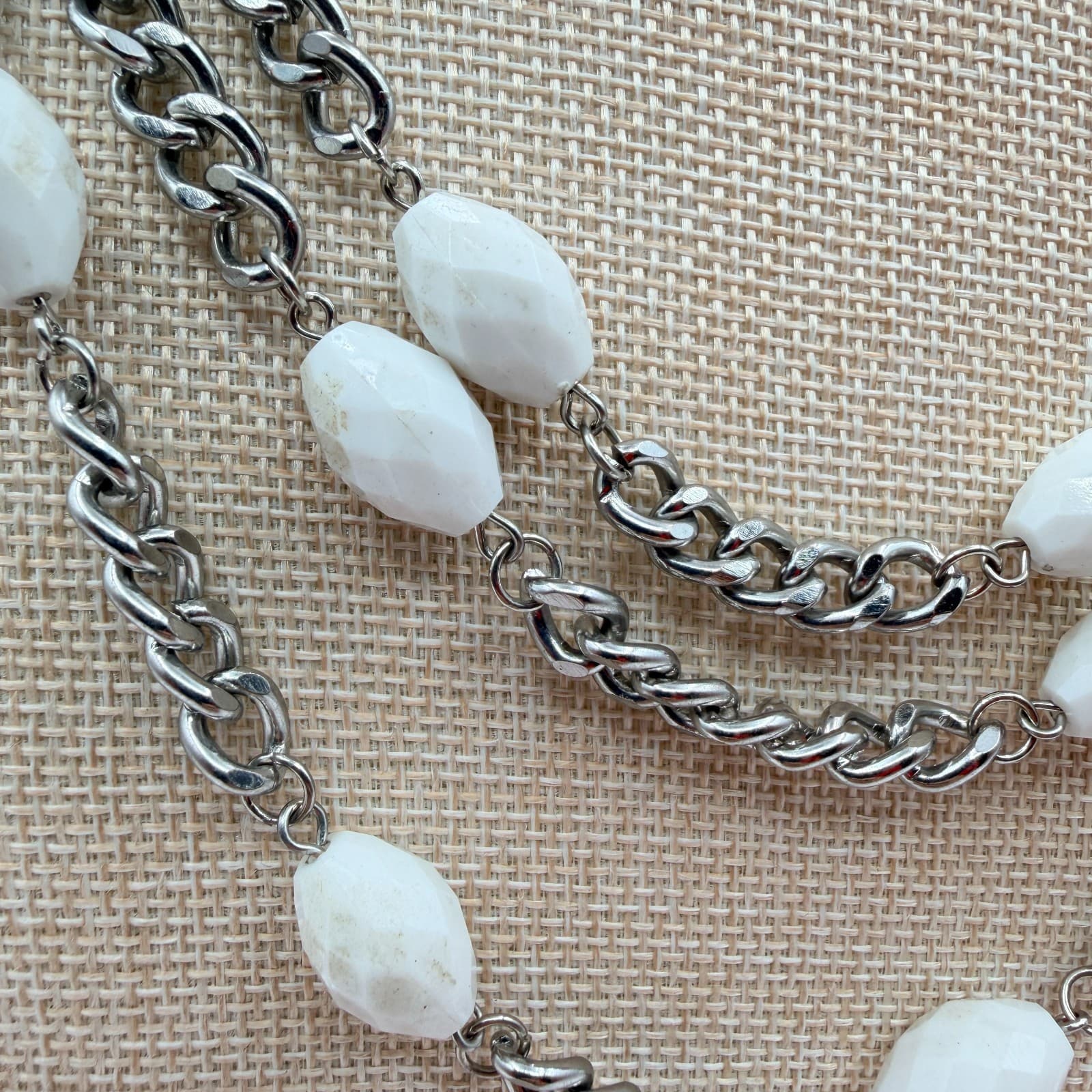Vintage 90s Multi Strand Silver Tone Chunky Chain White Beaded Necklace Jewelry - Thumbnail 8