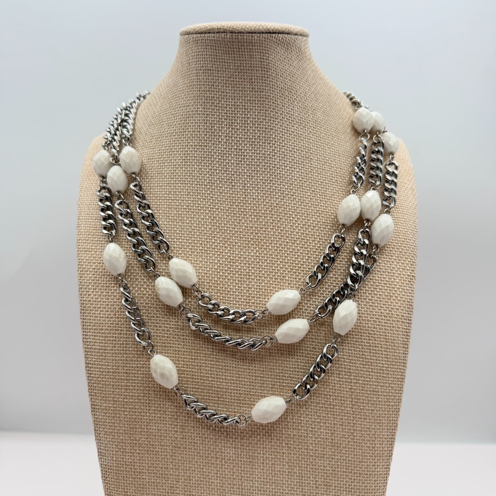 Vintage 90s Multi Strand Silver Tone Chunky Chain White Beaded Necklace Jewelry - Thumbnail 7