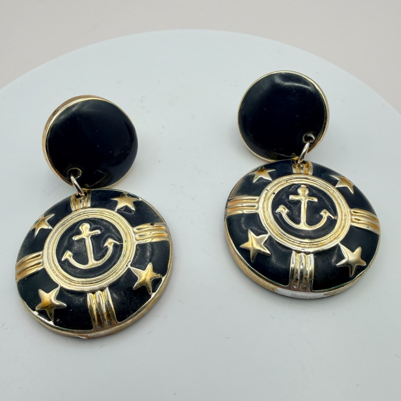 Vintage 80s Anchor Earrings Gold Tone Black Enamel Star Accent Clip-On Jewelry - Thumbnail 3