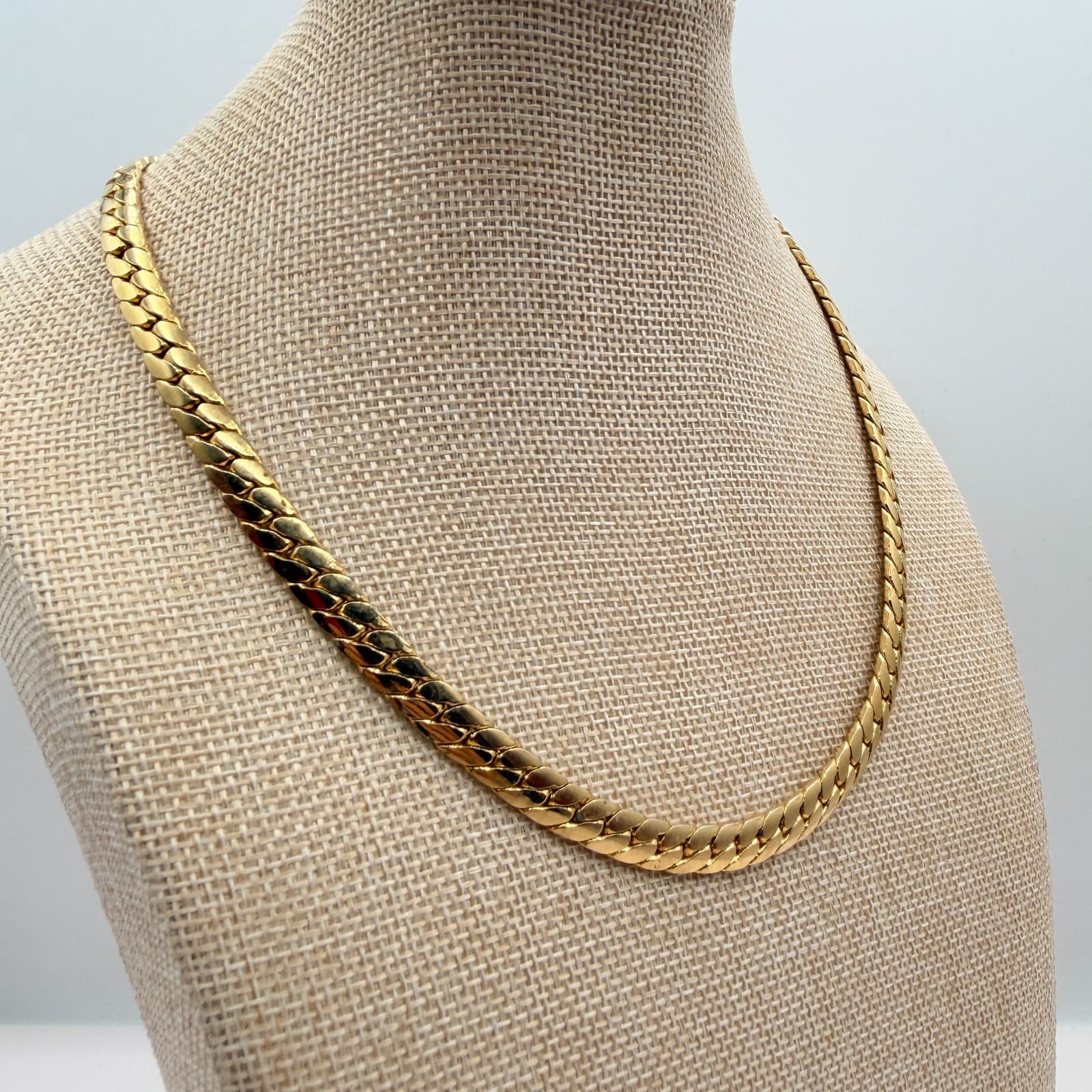 Vintage 90s Gold Tone Herringbone Curb Link Chain Necklace Flat Chunky Statement - Thumbnail 5