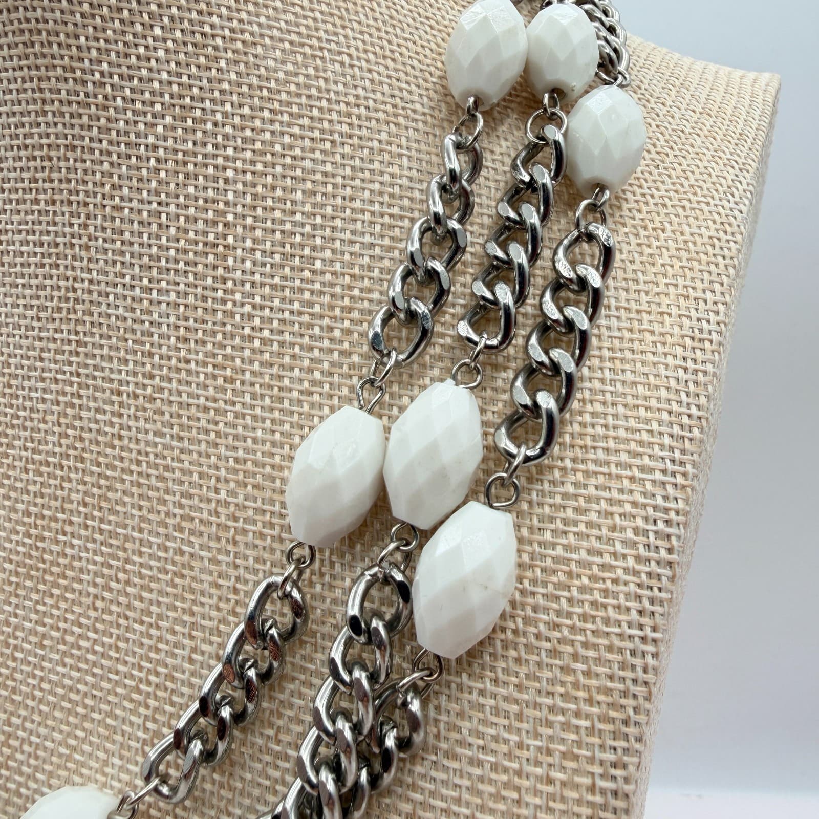 Vintage 90s Multi Strand Silver Tone Chunky Chain White Beaded Necklace Jewelry - Thumbnail 6