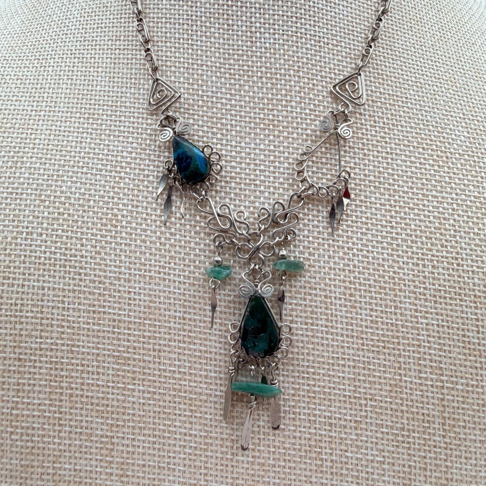 Vintage 70s Silver Tone Artisan Wire Wrap Necklace Stone Boho Fashion Jewelry - Image 1