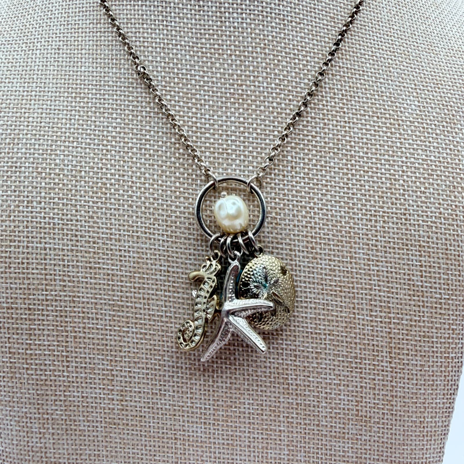 Vintage 90s Silver Tone Faux Pearl Pendant Necklace Women's Classic Jewelry - Thumbnail 4