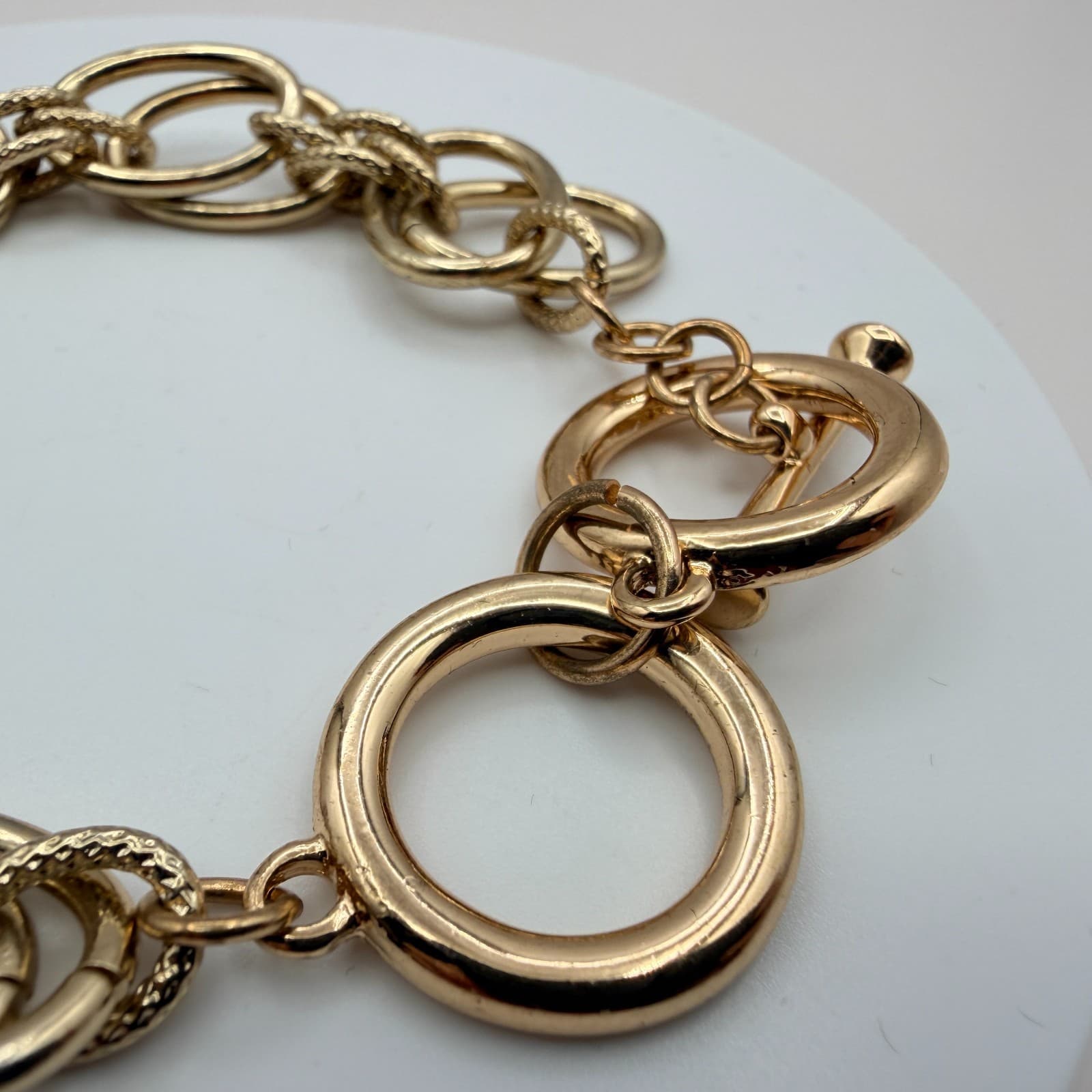 VTG 90s Gold Tone Textured Chunky Link Bracelet Women's Classic Fashion Jewelry - Thumbnail 6