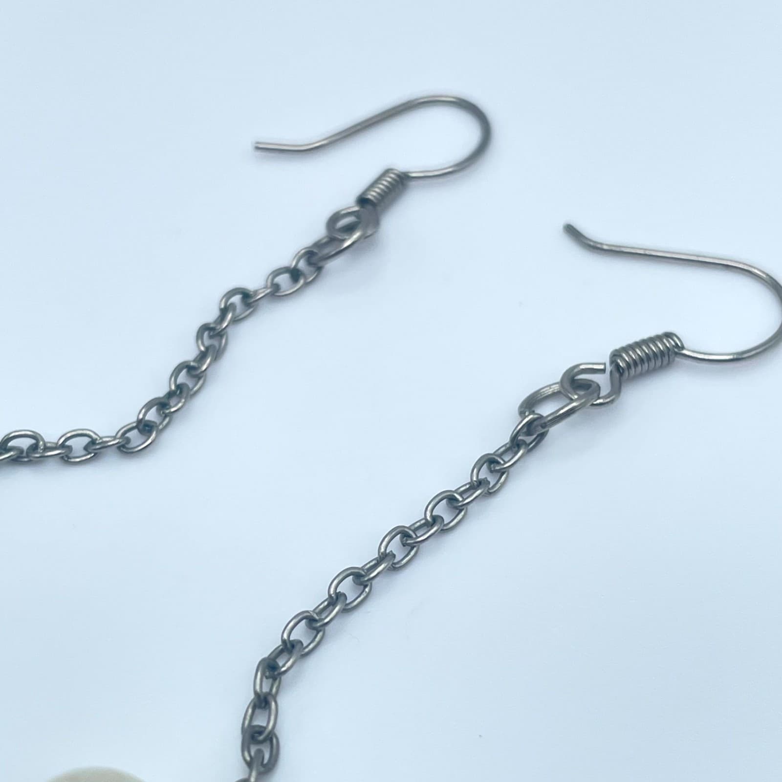 Boutique Silver-Tone Round Link Chain Mother Of Pearl Dangle French Hook Earring - Thumbnail 4