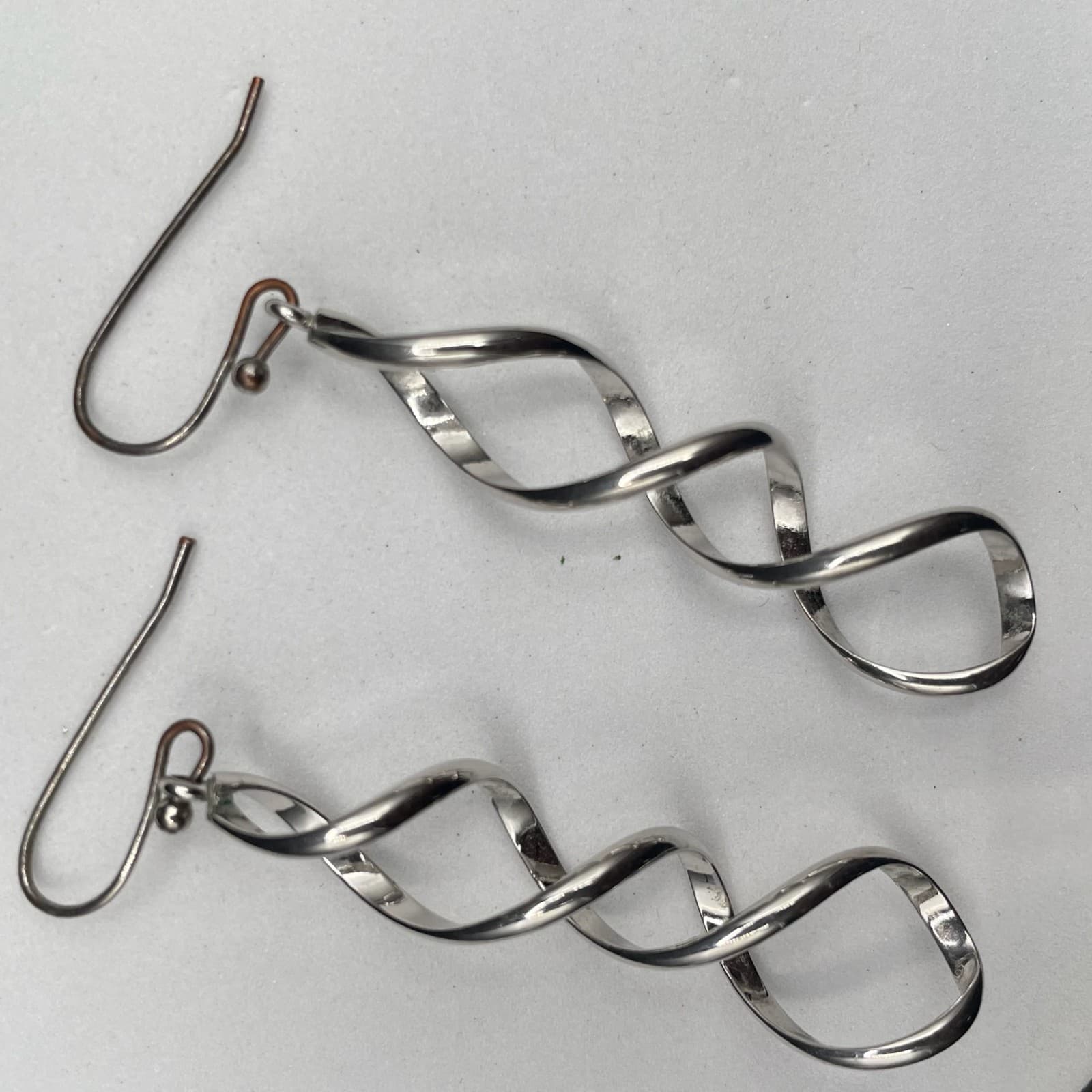 Silver Tone Twisted Ribbon Dangle Earrings Modern Minimalist Chic - Thumbnail 2