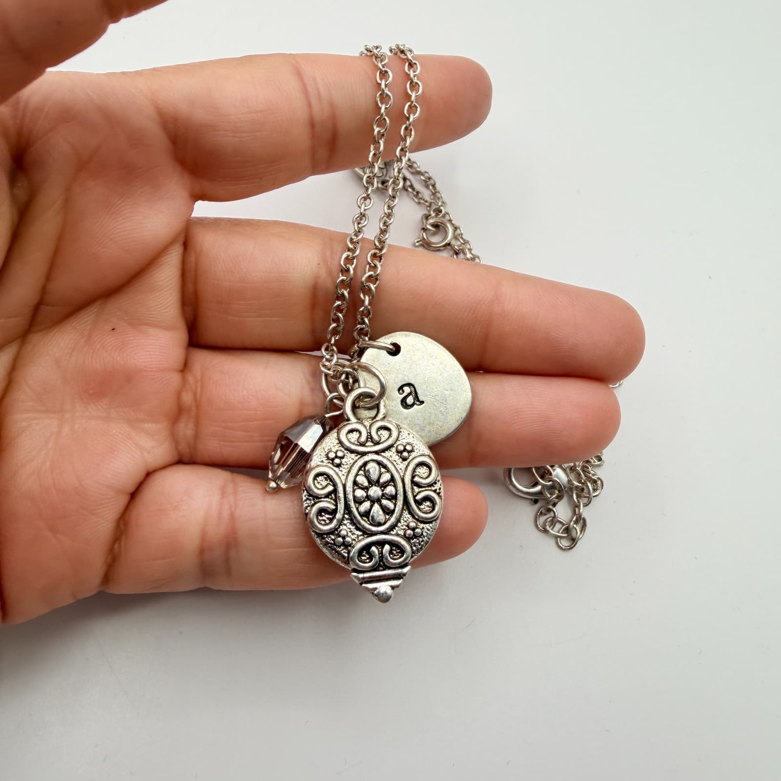 Vintage Y2K Silver Tone Initial A Filigree Medallion Pendant Necklace Jewelry - Thumbnail 7