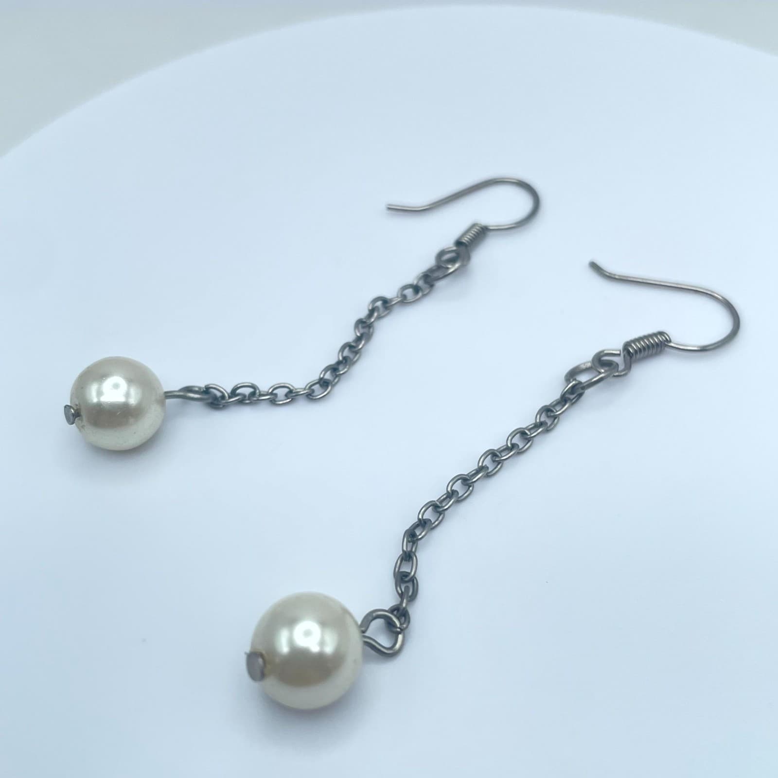 Boutique Silver-Tone Round Link Chain Mother Of Pearl Dangle French Hook Earring - Thumbnail 5