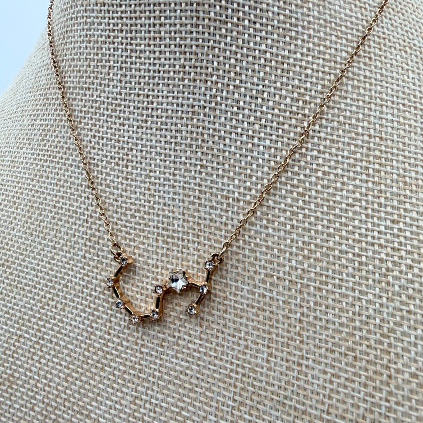 Vintage 90s Gold Tone Constellation Rhinestone Pendent Necklace Women's Jewelry - Thumbnail 6