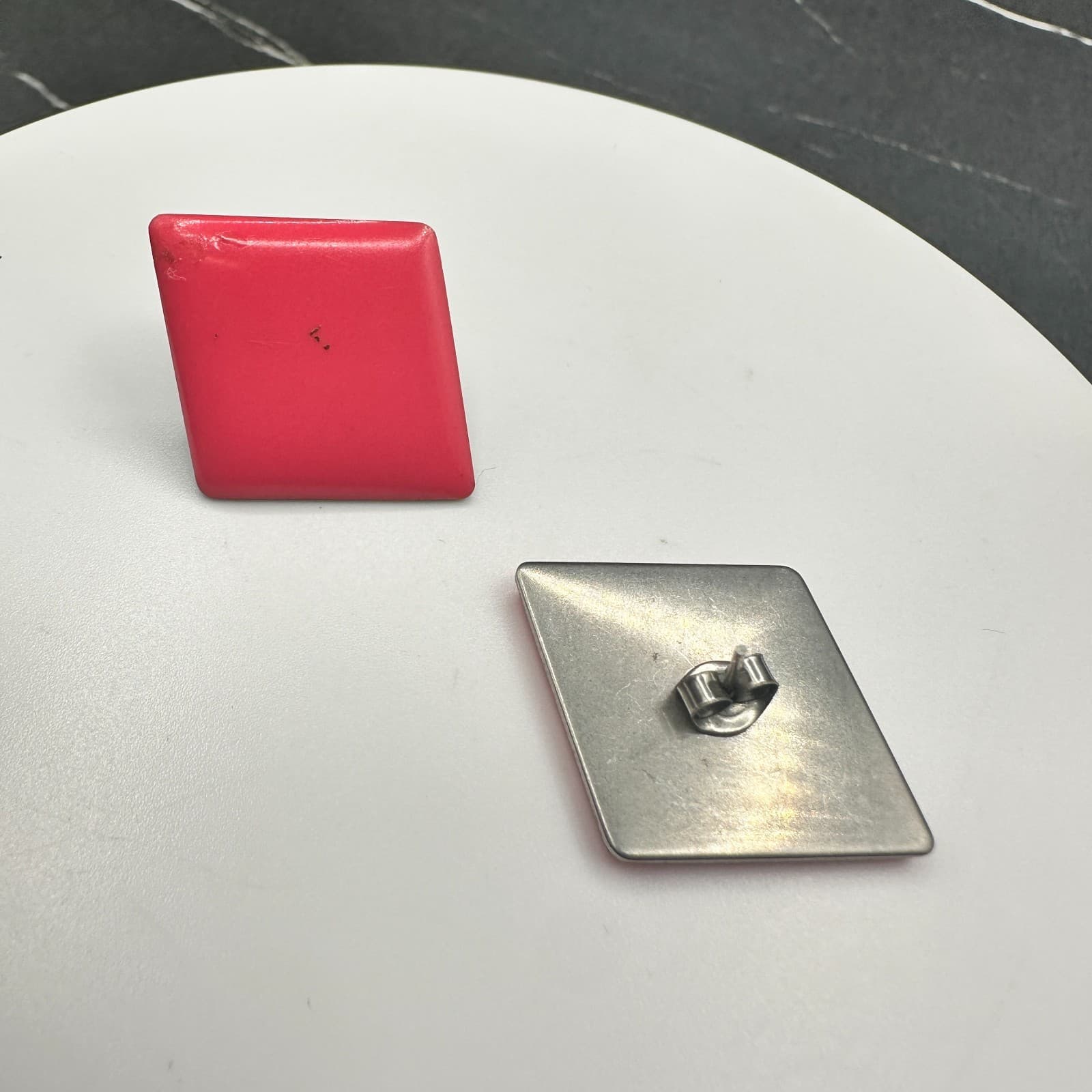 Vintage 80s Red Rhombus Square Stud Earrings Geometric Plastic Mod Punk Style - Thumbnail 4