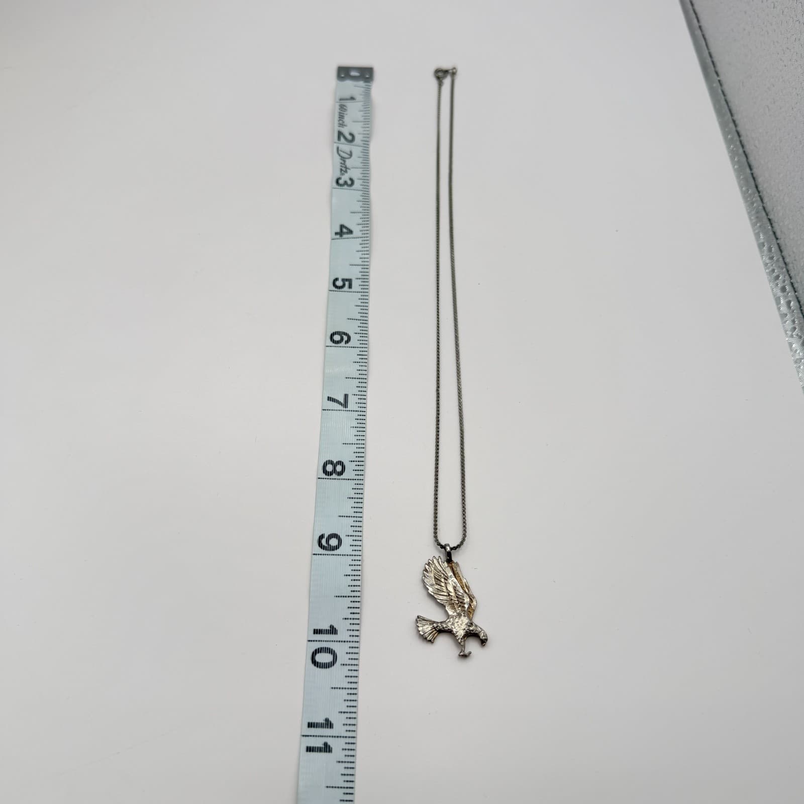 Vintage 90s Silver Tone Soaring Eagle Pendant Necklace Classic Fashion Jewelry - Thumbnail 10