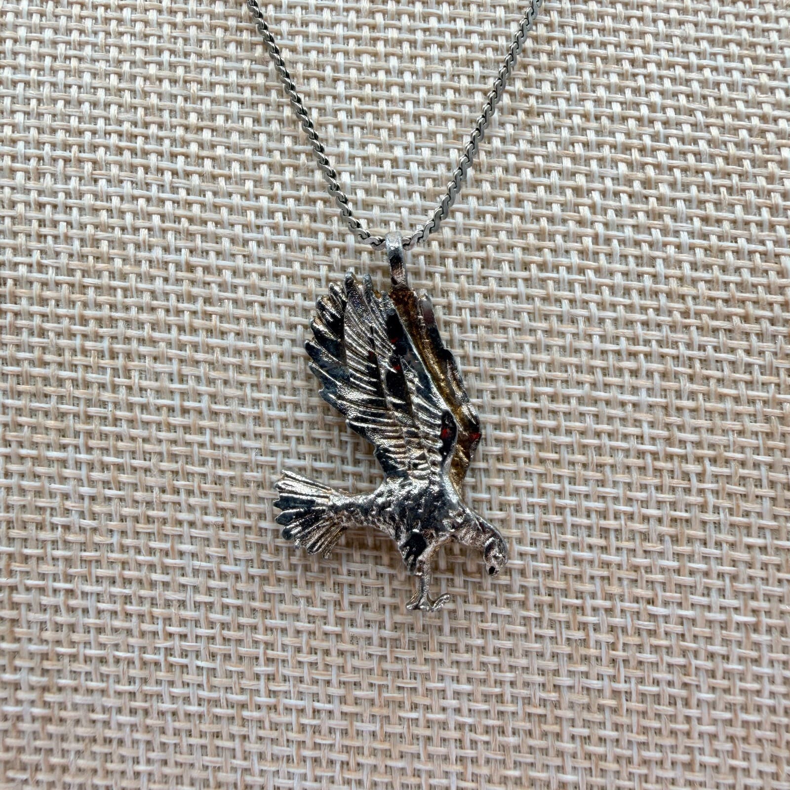 Vintage 90s Silver Tone Soaring Eagle Pendant Necklace Classic Fashion Jewelry - Thumbnail 8