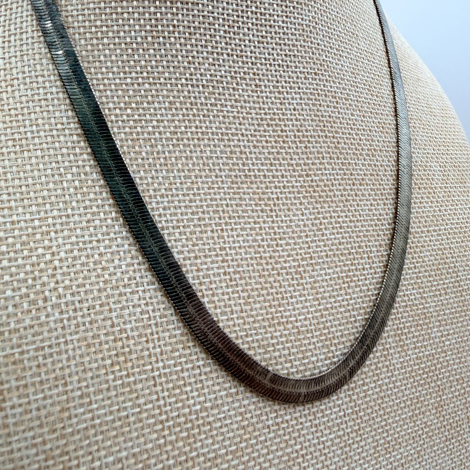 Vintage 80s Silver Tone Herringbone Snake Chain Necklace Korea Flat Link Jewelry - Thumbnail 5