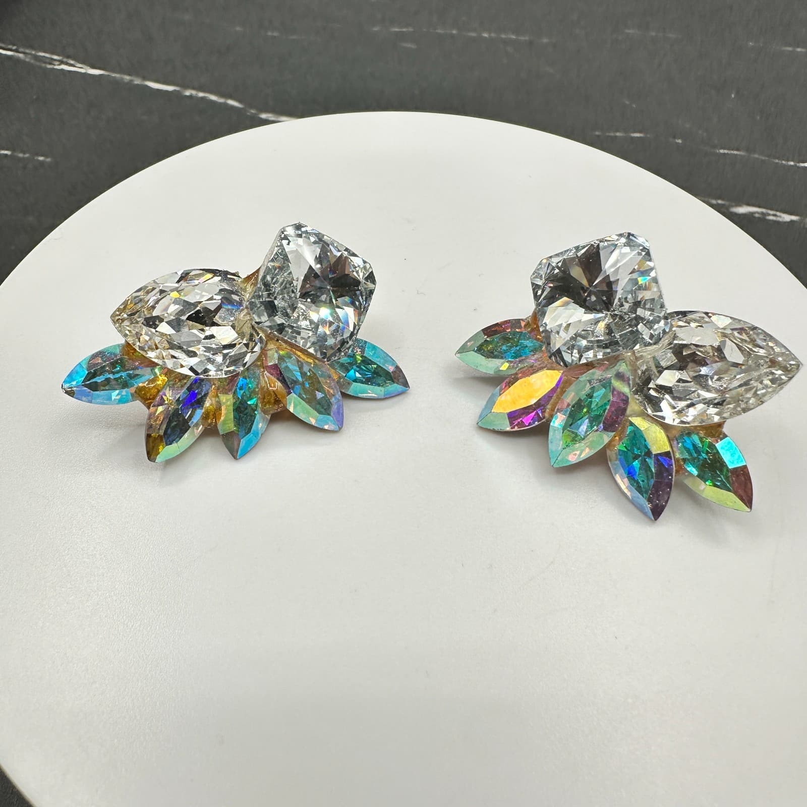 Vintage Handmade Women's Clear Crystal Clip On Beauty Fashion Stud Earrings - Thumbnail 2