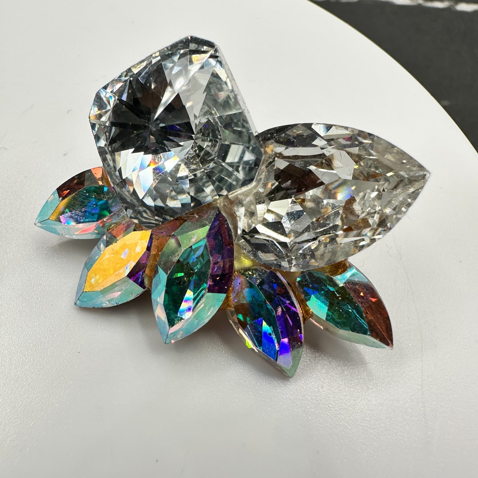 Vintage Handmade Women's Clear Crystal Clip On Beauty Fashion Stud Earrings - Thumbnail 3