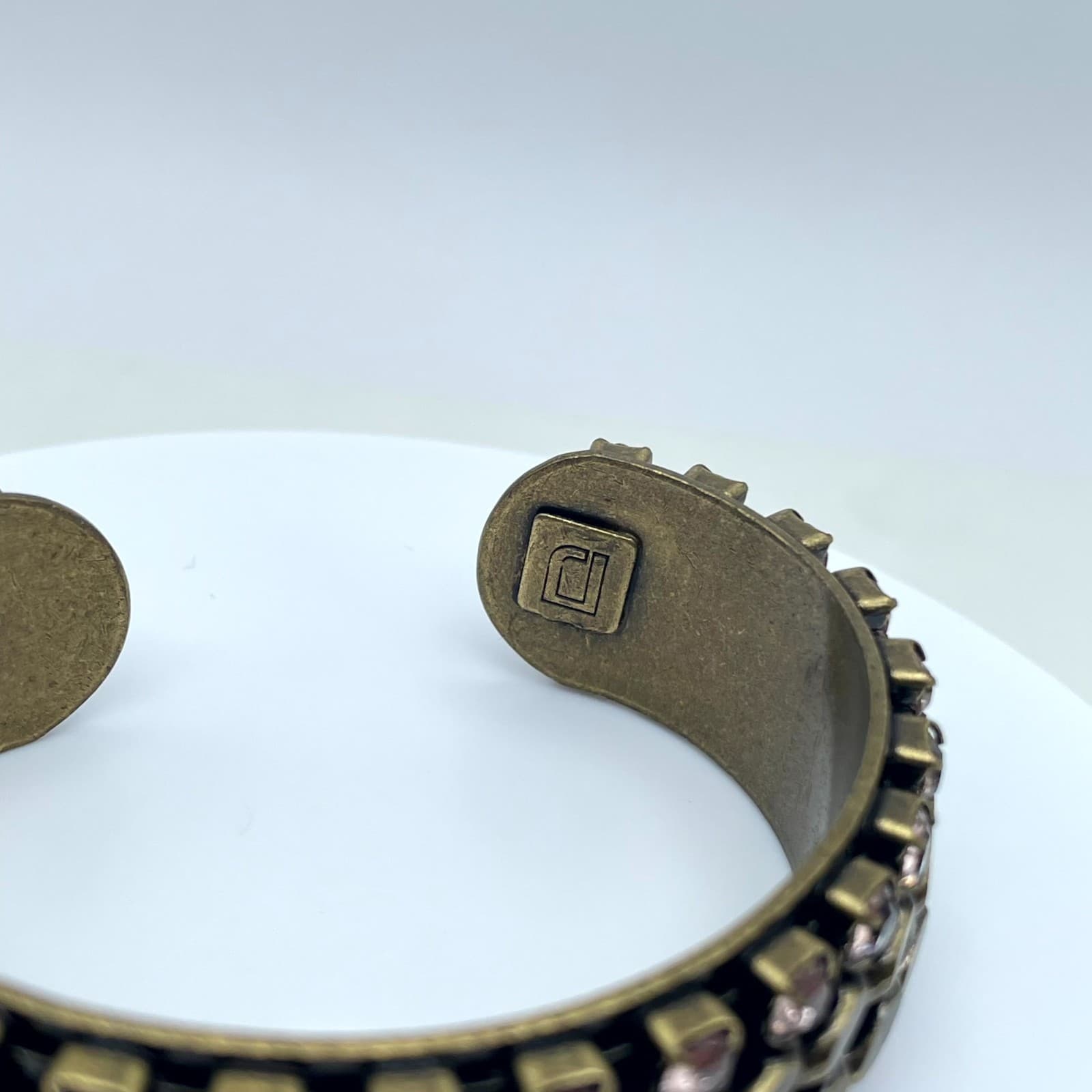 Vintage Gold-Tone Classic Fashion Pronge Faceted Rhinestone Beaded Cuff Bracelet - Thumbnail 6