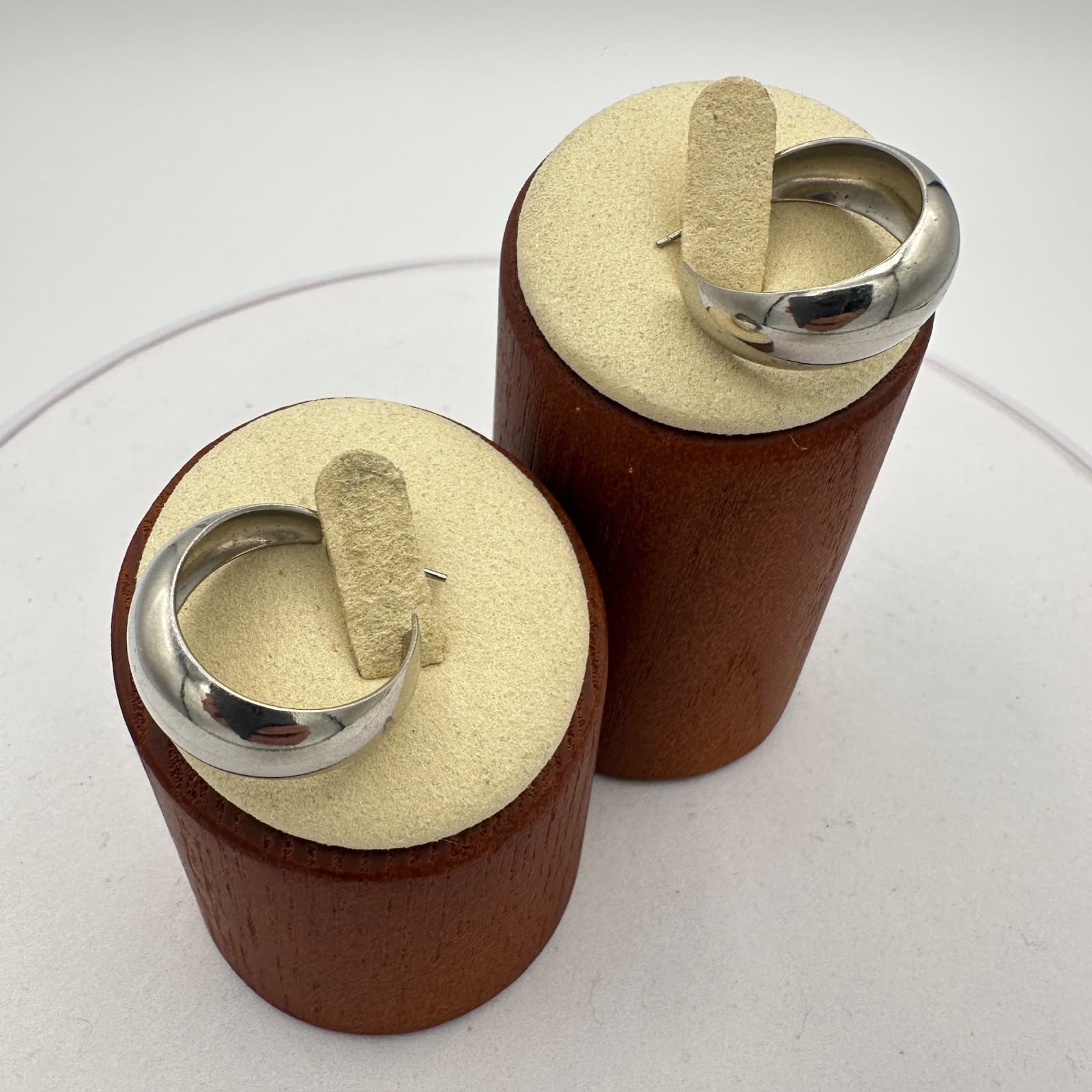 Vintage Silver Tone Chunky Hoop Earrings Thick Retro Minimalist 90s Style - Thumbnail 2