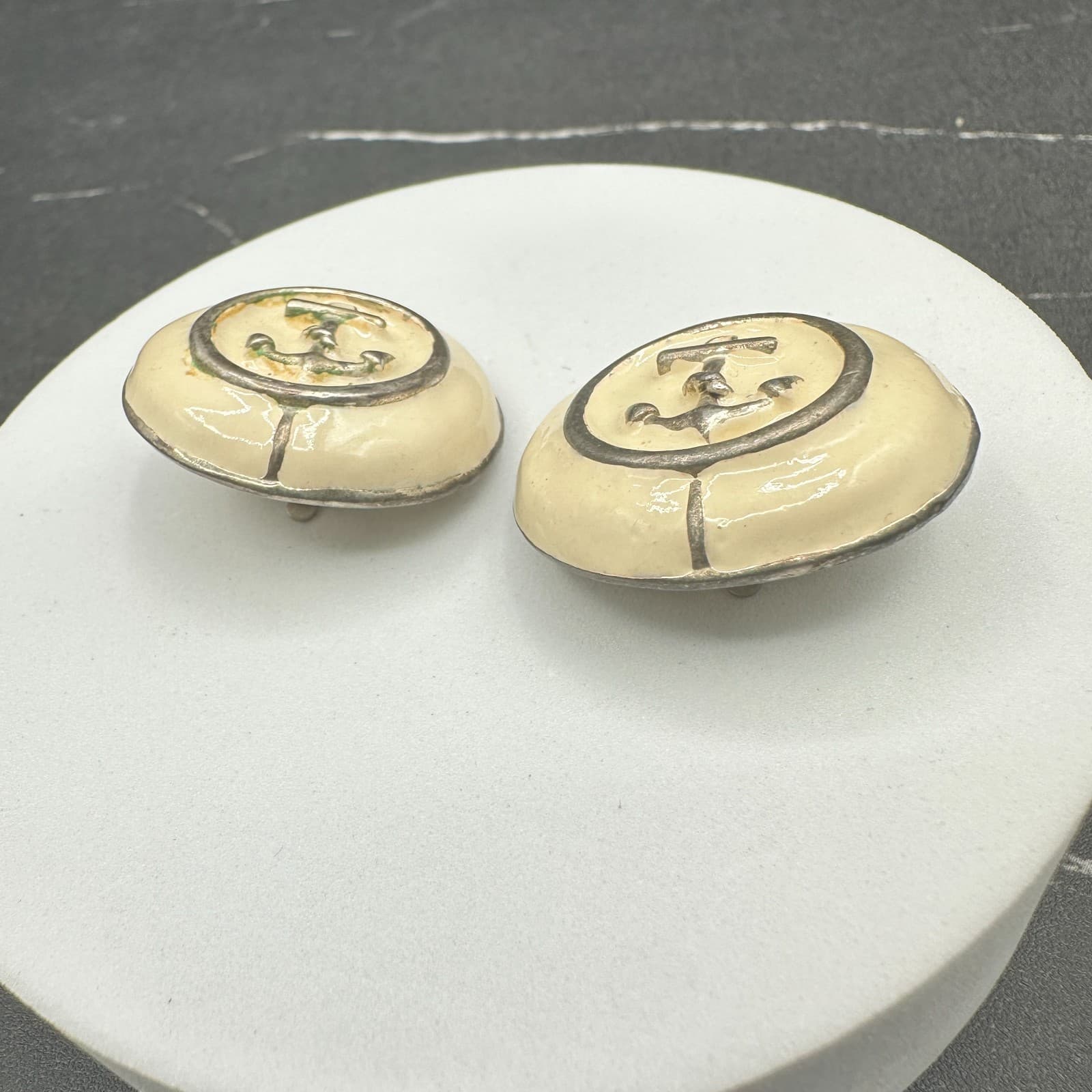 Vintage Handmade Women's Beige Anchor Enamel Clip On Fashion Stud Earrings - Thumbnail 3