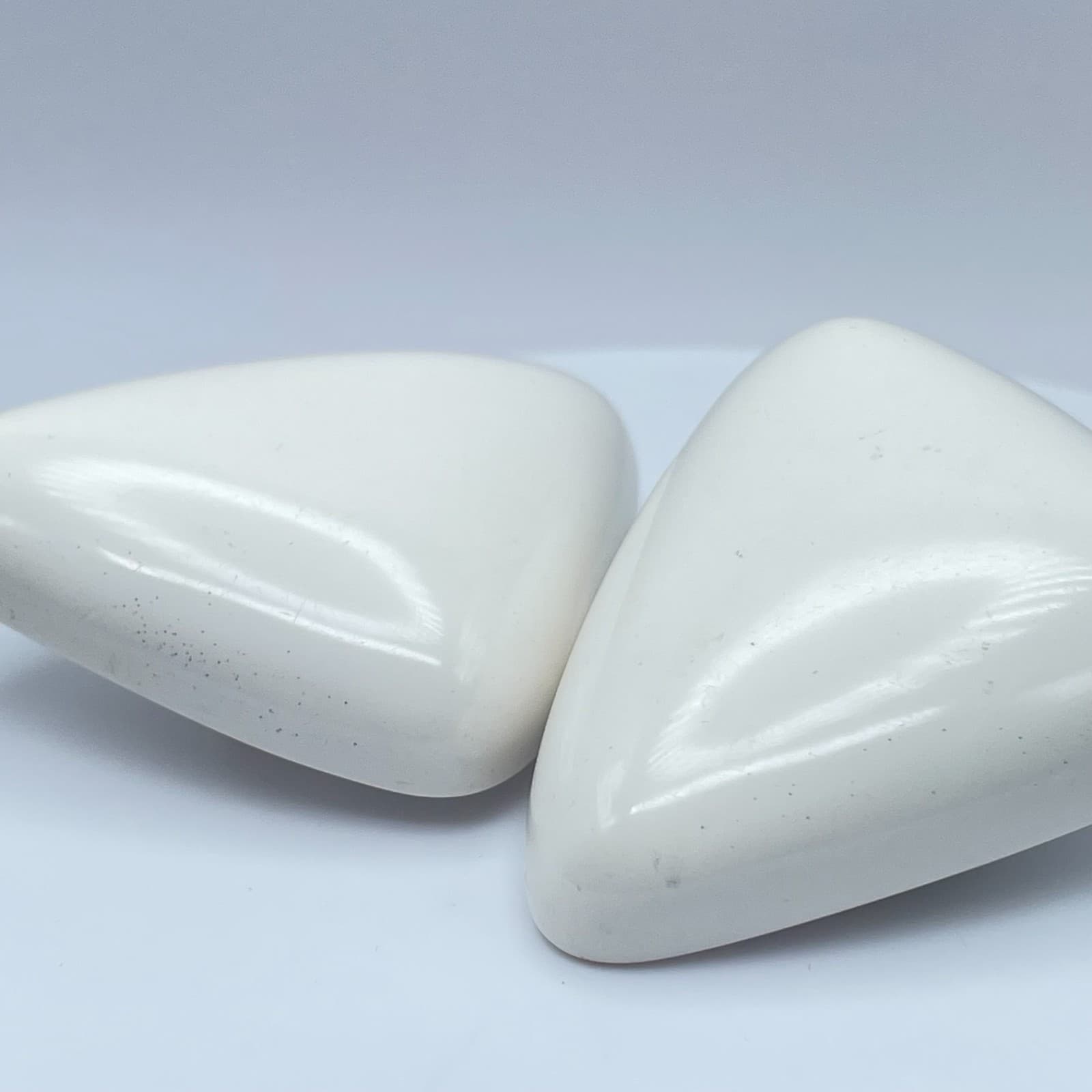 Vintage 90s White Enamel Triangle Earrings Retro Statement Women's Jewelry - Thumbnail 2