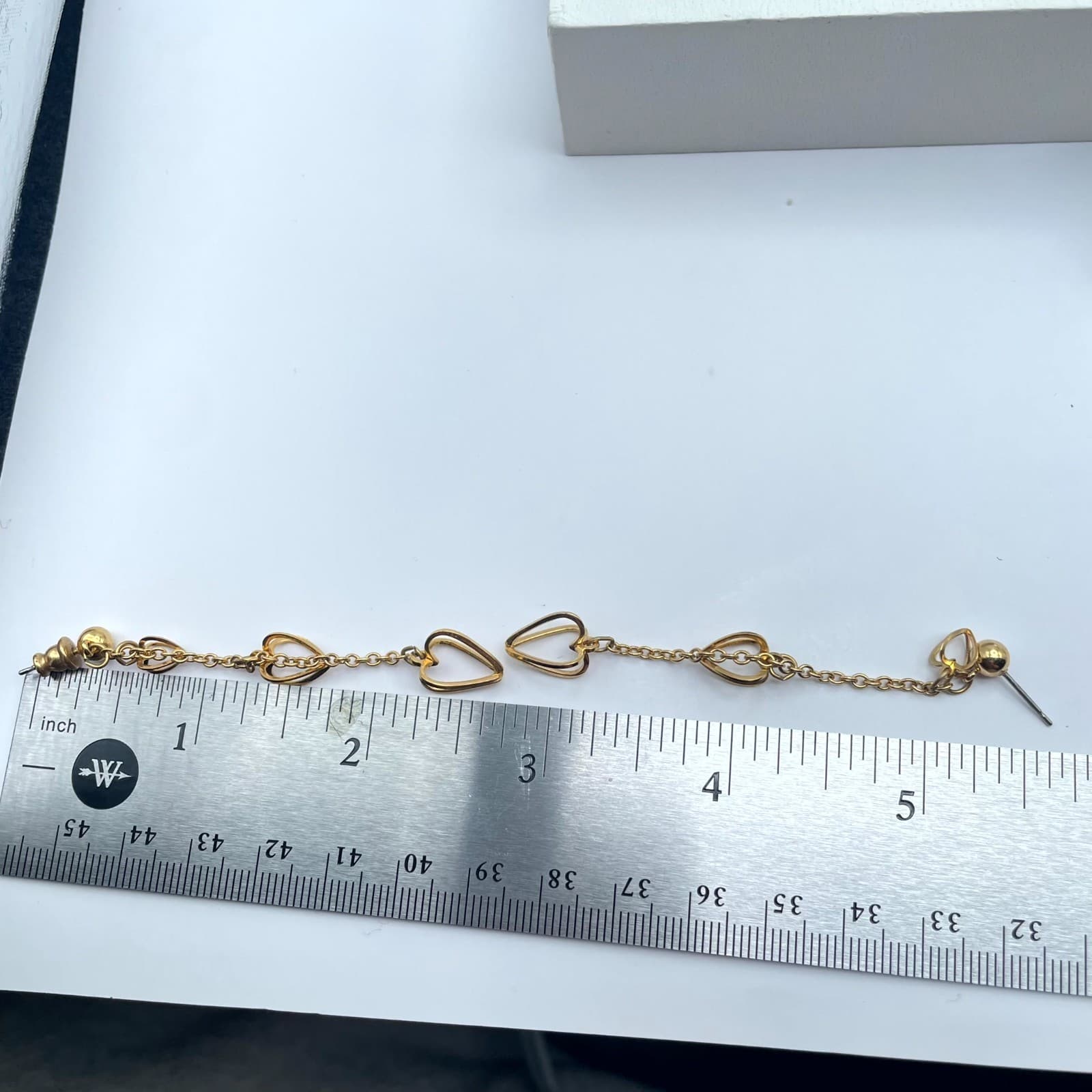 Y2K Gold-Tone Round Link Chain Multiple Heart Shaped Charms Dangle Earrings - Thumbnail 2