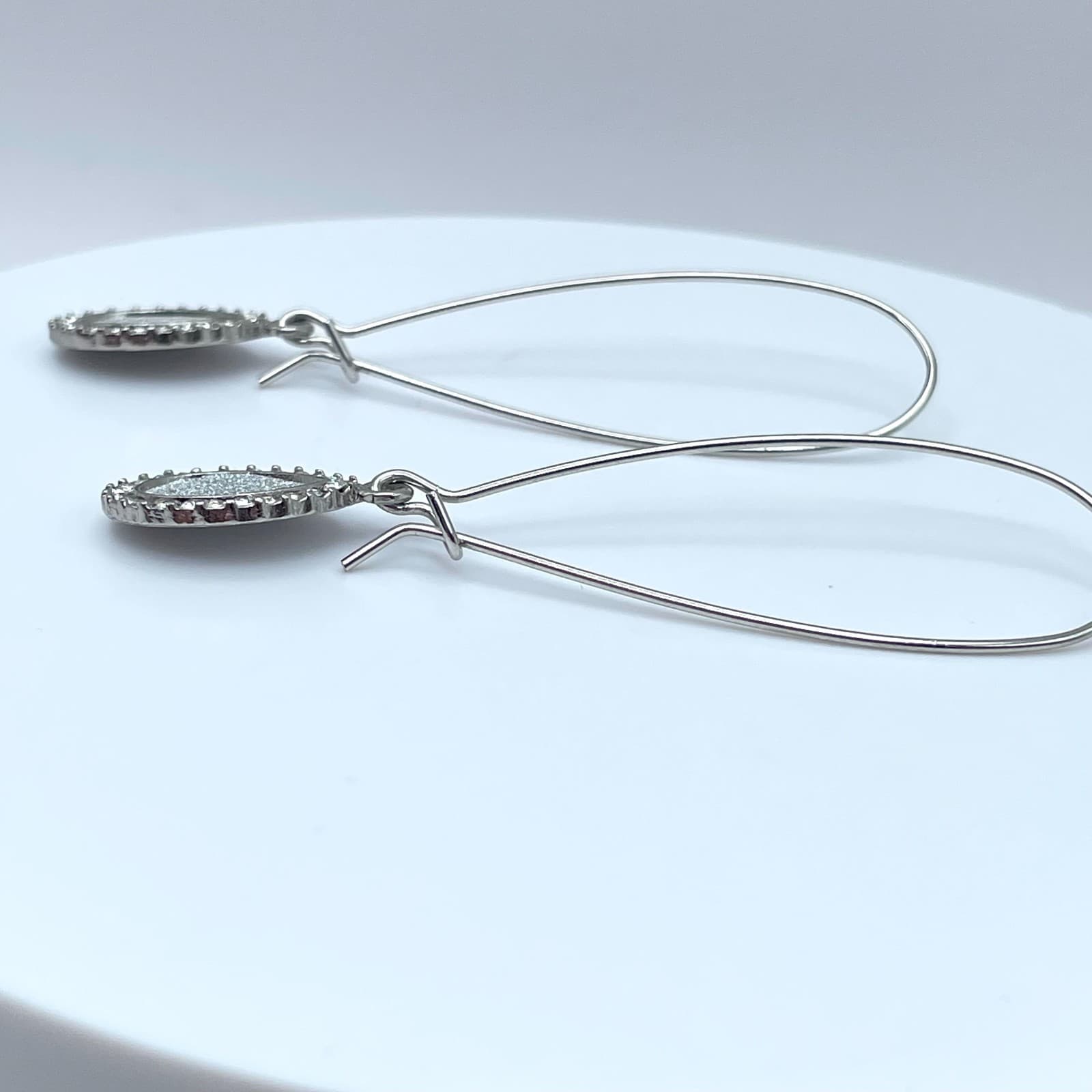 Vintage 90s Silver Tone Teardrop Dangle Earrings Glitter Clear Rhinestone - Thumbnail 5