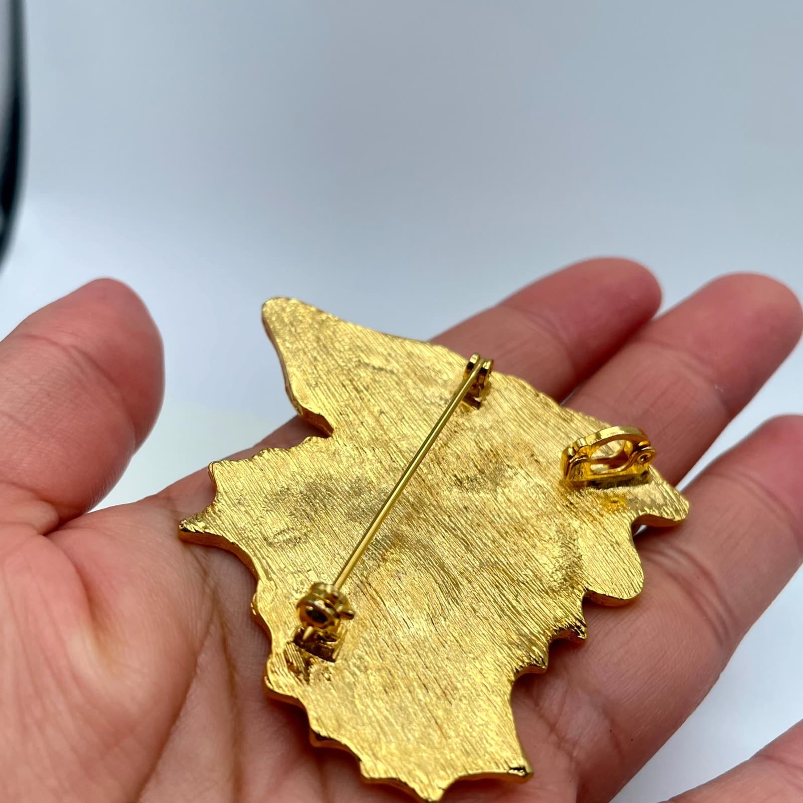 Vintage Gold-Tone Classic Fashion Floral Engraved Black Enamel Leaf Brooch Pin - Thumbnail 10
