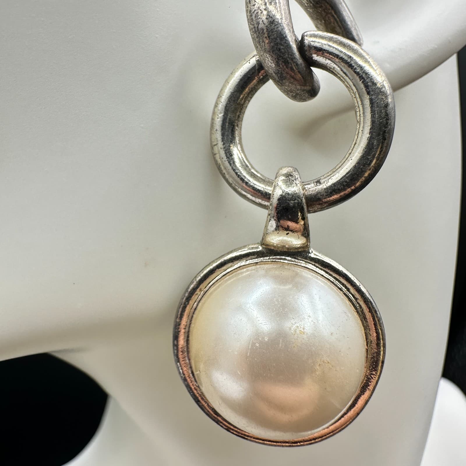 Vintage Women's Silver Tone Pearl Single Stone Collet Surround Dangle Earrings - Thumbnail 4