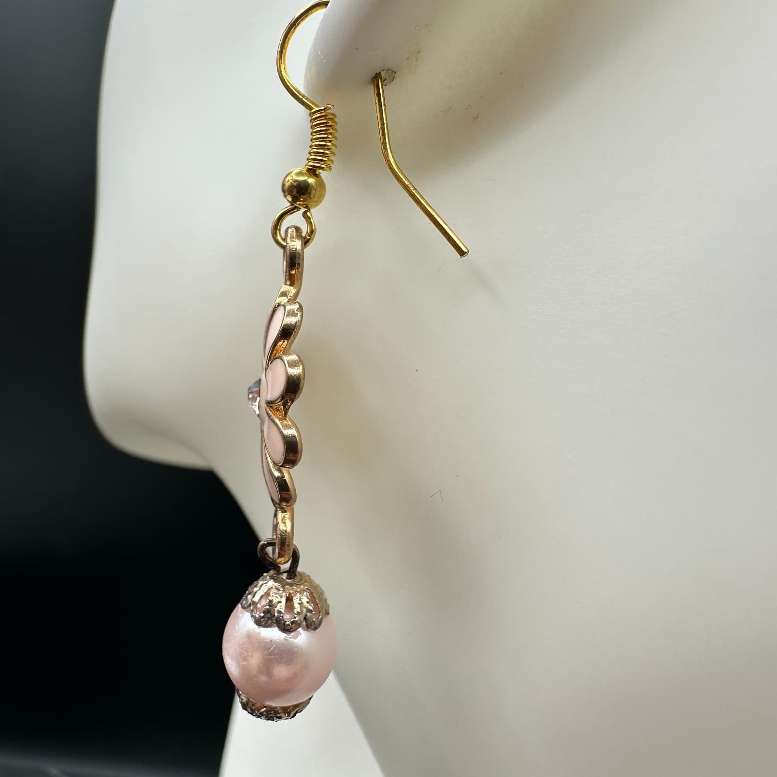 Vintage Women's Gold Tone Pink Bead Glass Stone Beauty Dangle/Drop Earrings - Thumbnail 7
