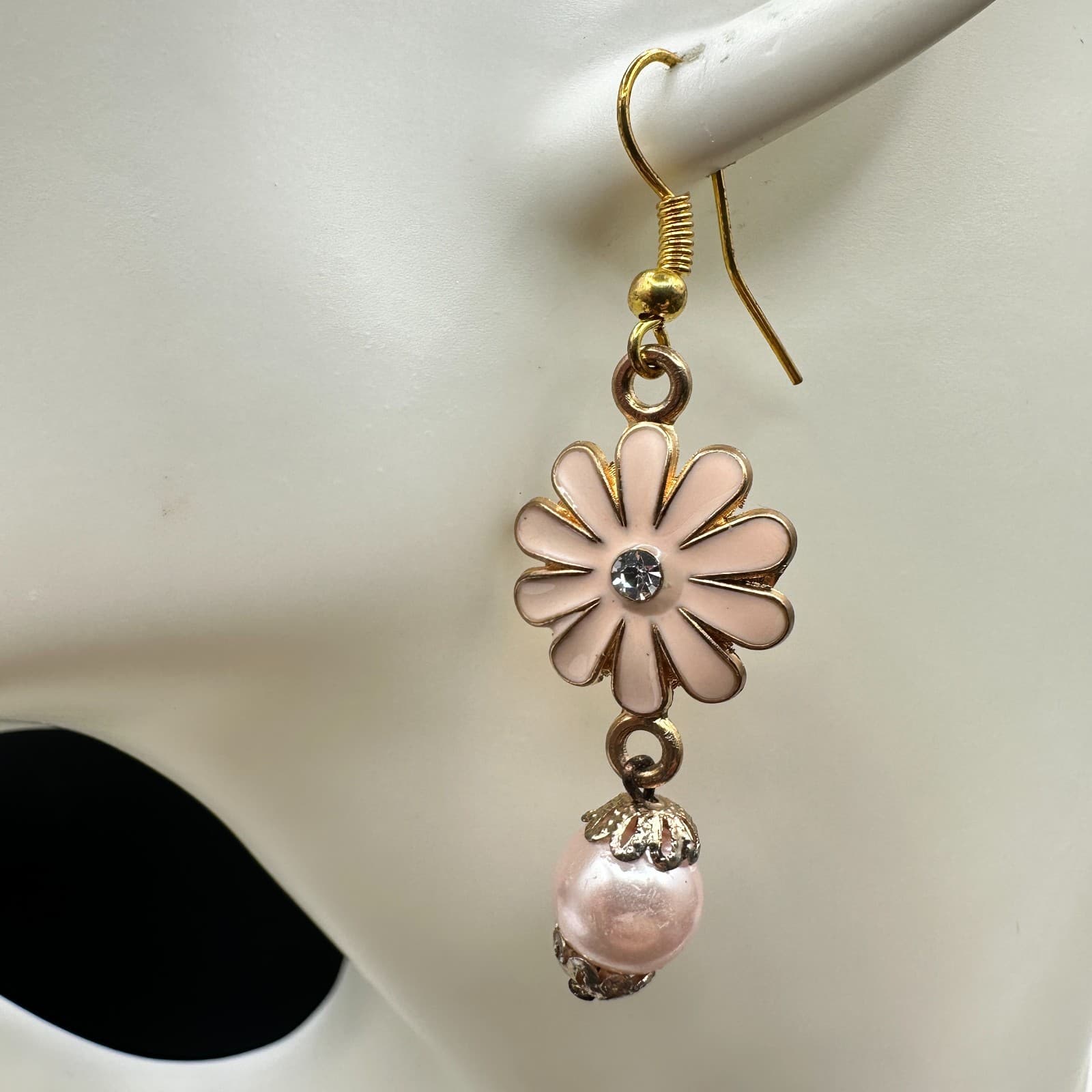 Vintage Women's Gold Tone Pink Bead Glass Stone Beauty Dangle/Drop Earrings - Thumbnail 3