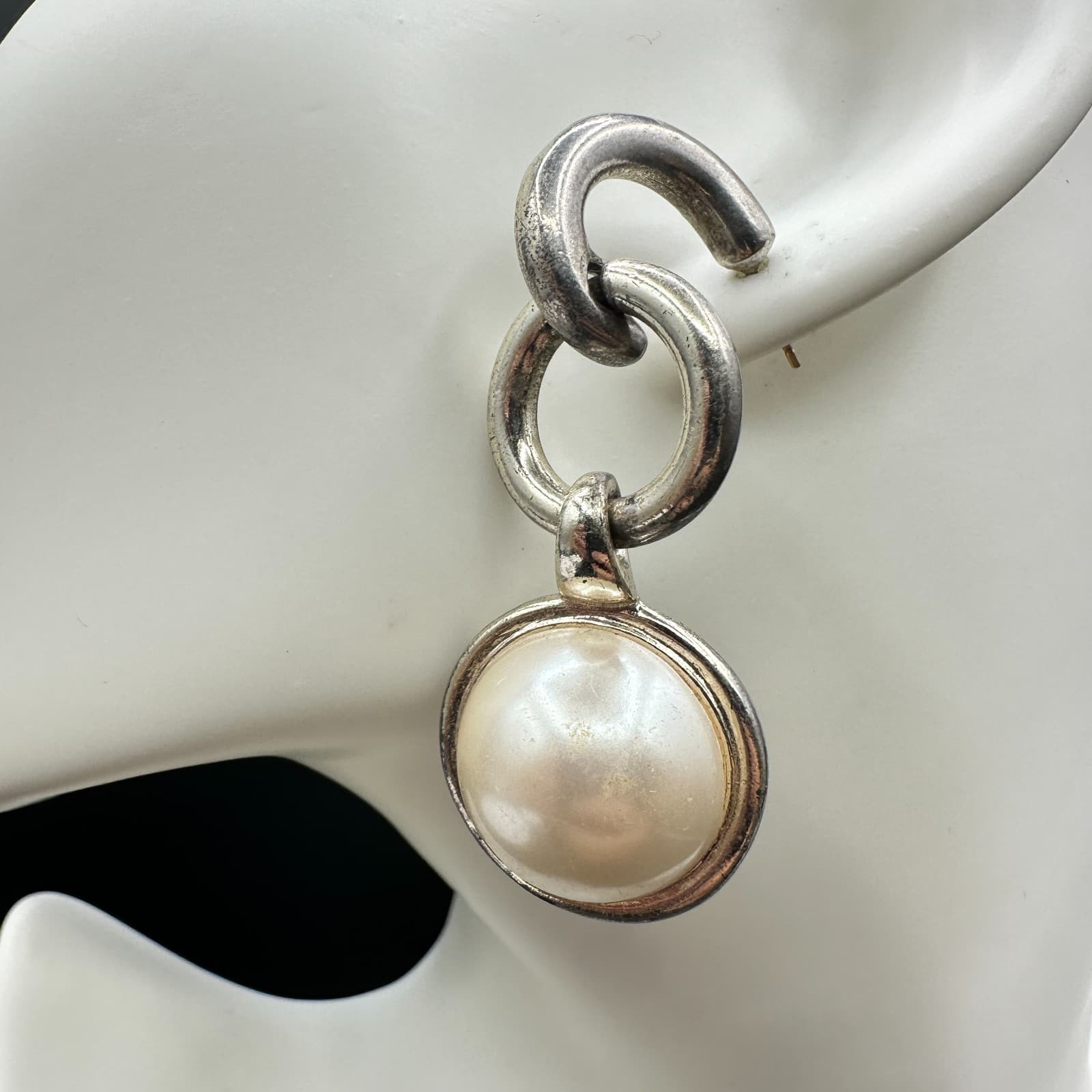 Vintage Women's Silver Tone Pearl Single Stone Collet Surround Dangle Earrings - Thumbnail 3