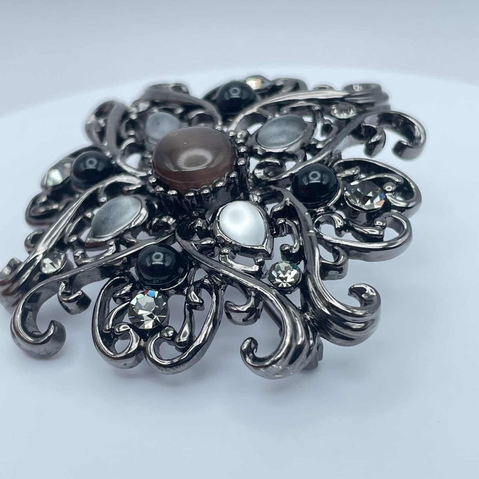 Vintage 80s Gunmetal Tone Filigree Floral Brooch Pin Clear Rhinestone Jewelry - Thumbnail 3