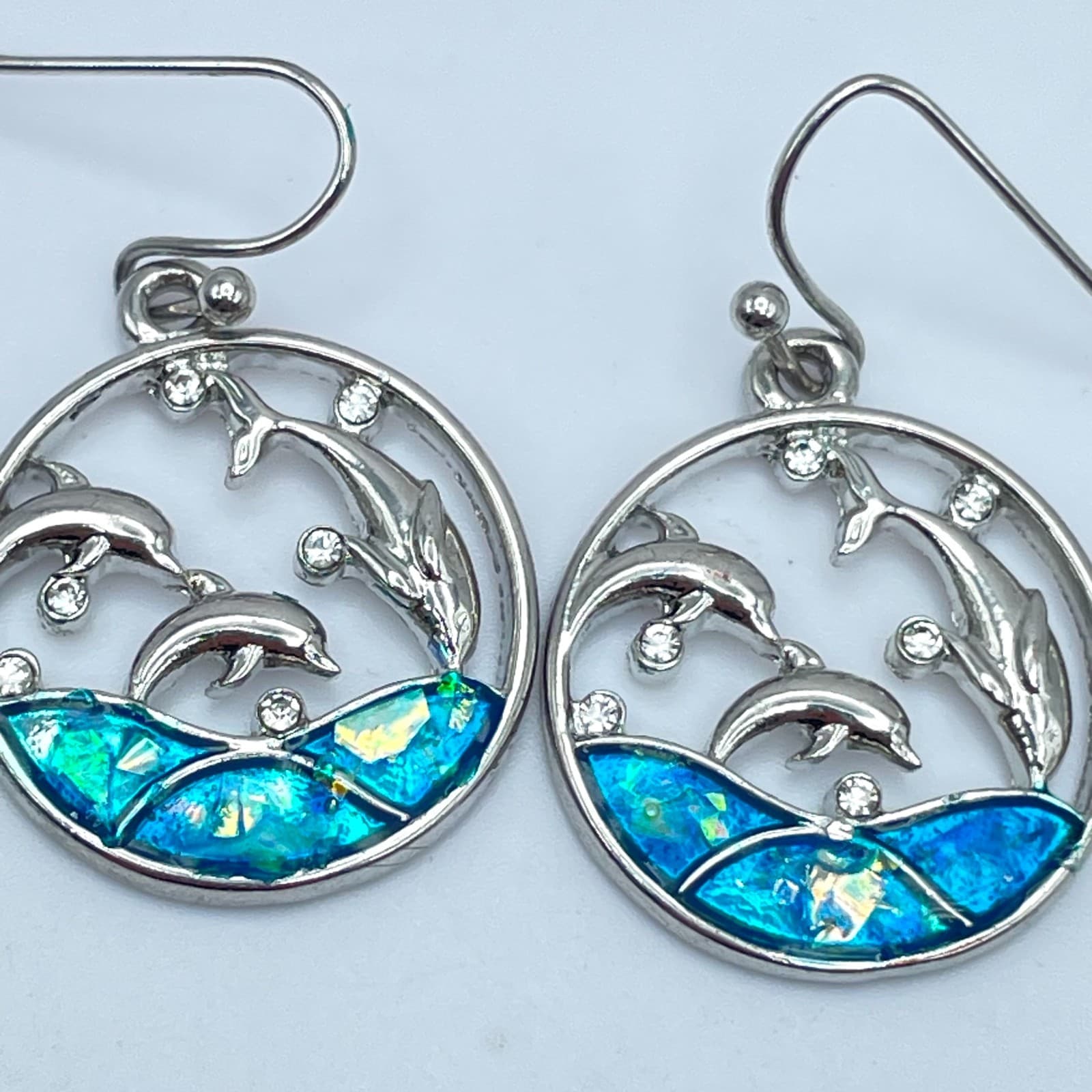 Vintage 90s Silver Tone Dolphin Earrings Blue Faux Opal Sea Life Ocean Earrings - Thumbnail 4