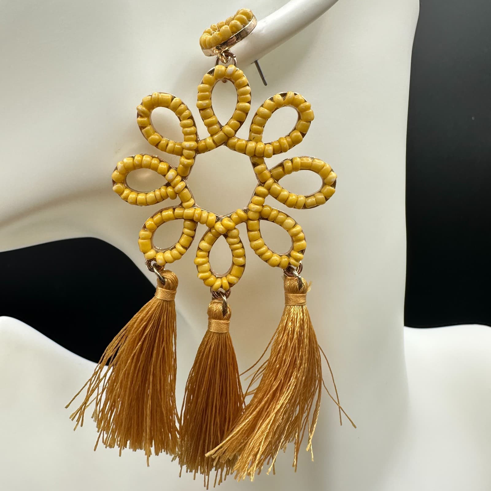 Vintage Women's Yellow Beaded Flower Statement Tassel Beauty Dangle Earrings - Thumbnail 2