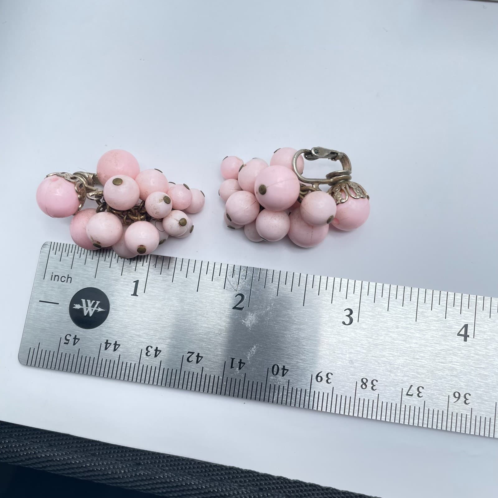 Vintage 50s Pastel Pink Grape Cluster Earrings Mid-Century Fashion Jewelry - Thumbnail 7