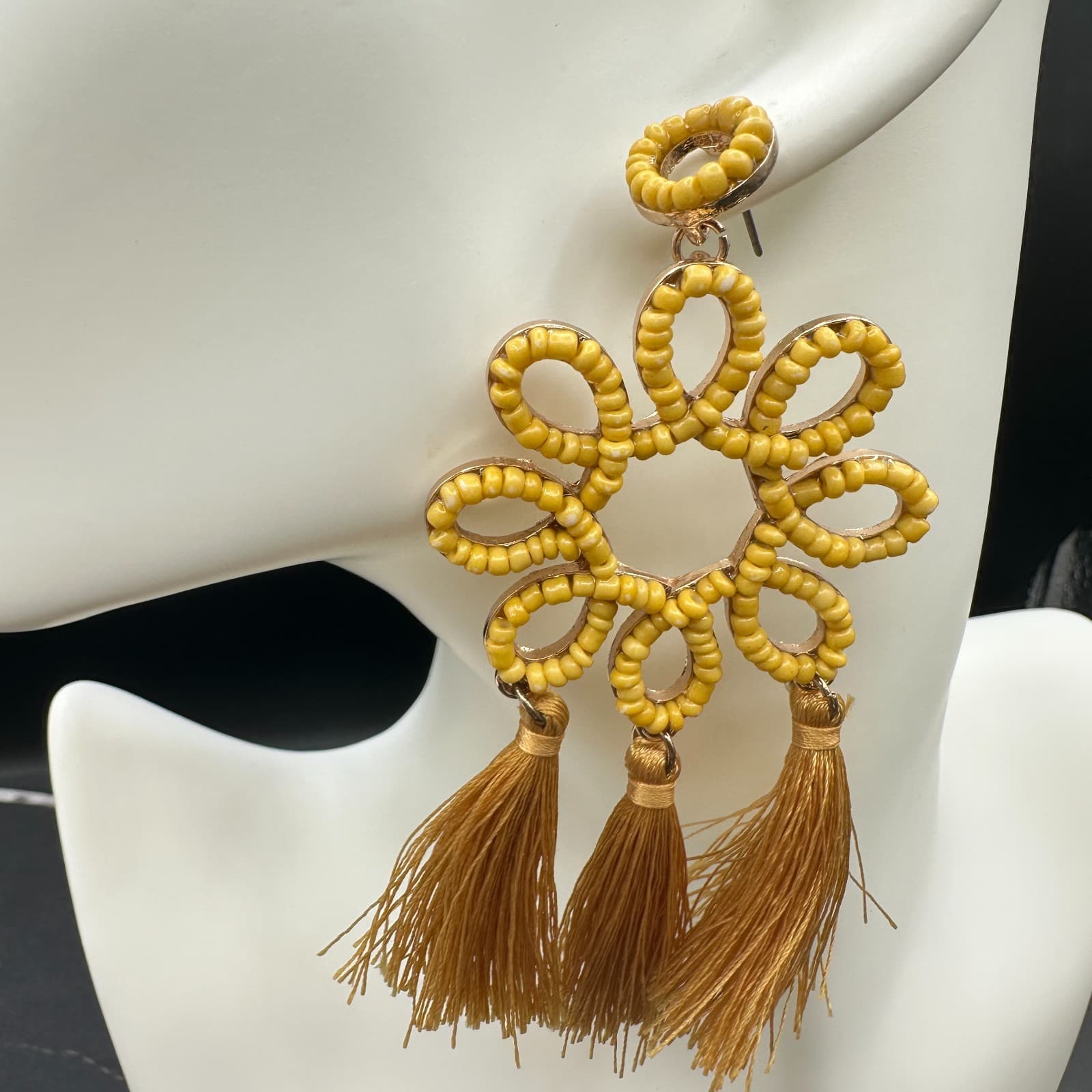 Vintage Women's Yellow Beaded Flower Statement Tassel Beauty Dangle Earrings - Thumbnail 3