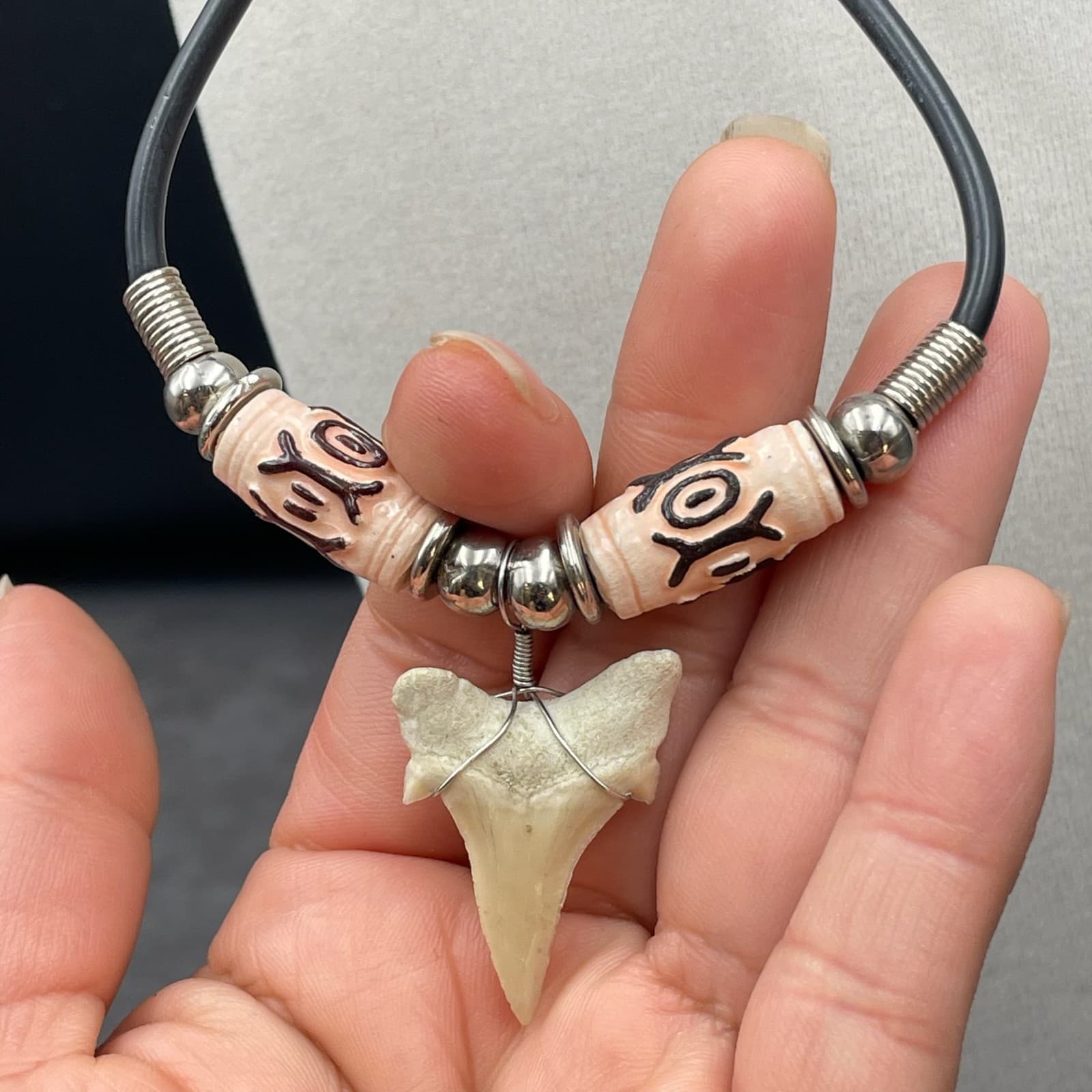 Surfer Style Black Silver-Tone Bone Beads Natural Shark Tooth Pendant Necklace - Thumbnail 7