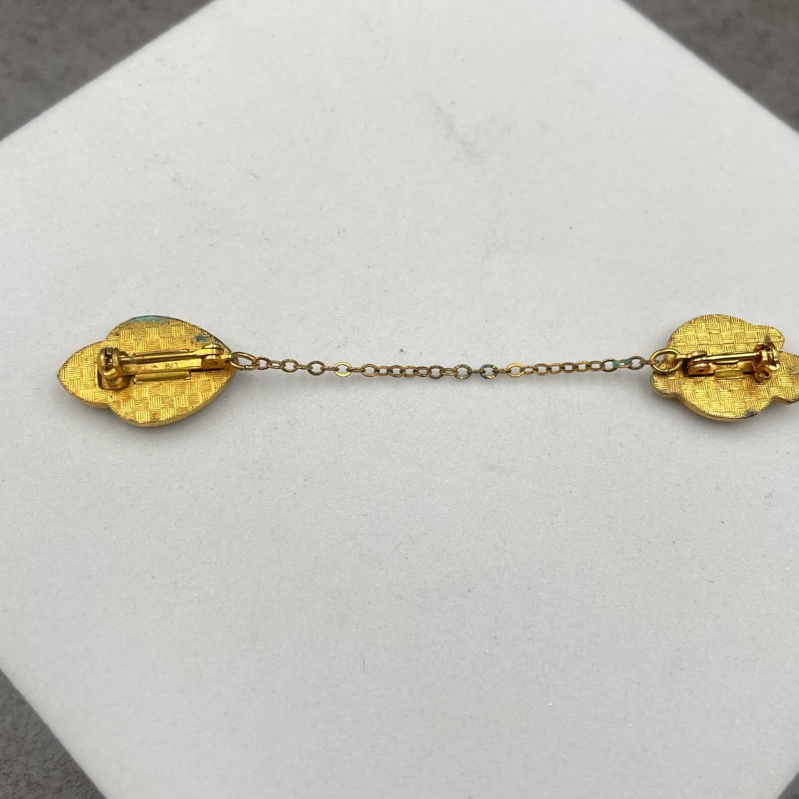 VTG LA Junior High School 1960 Classic Gold-Tone Enameled Tie Chain Guard Pin - Thumbnail 3