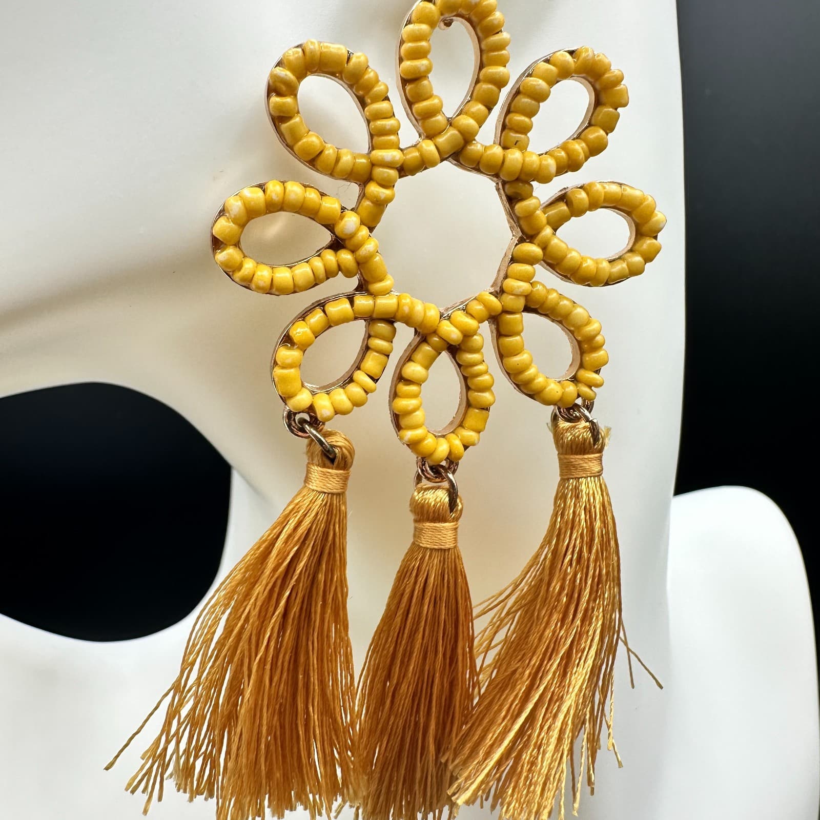 Vintage Women's Yellow Beaded Flower Statement Tassel Beauty Dangle Earrings - Thumbnail 5