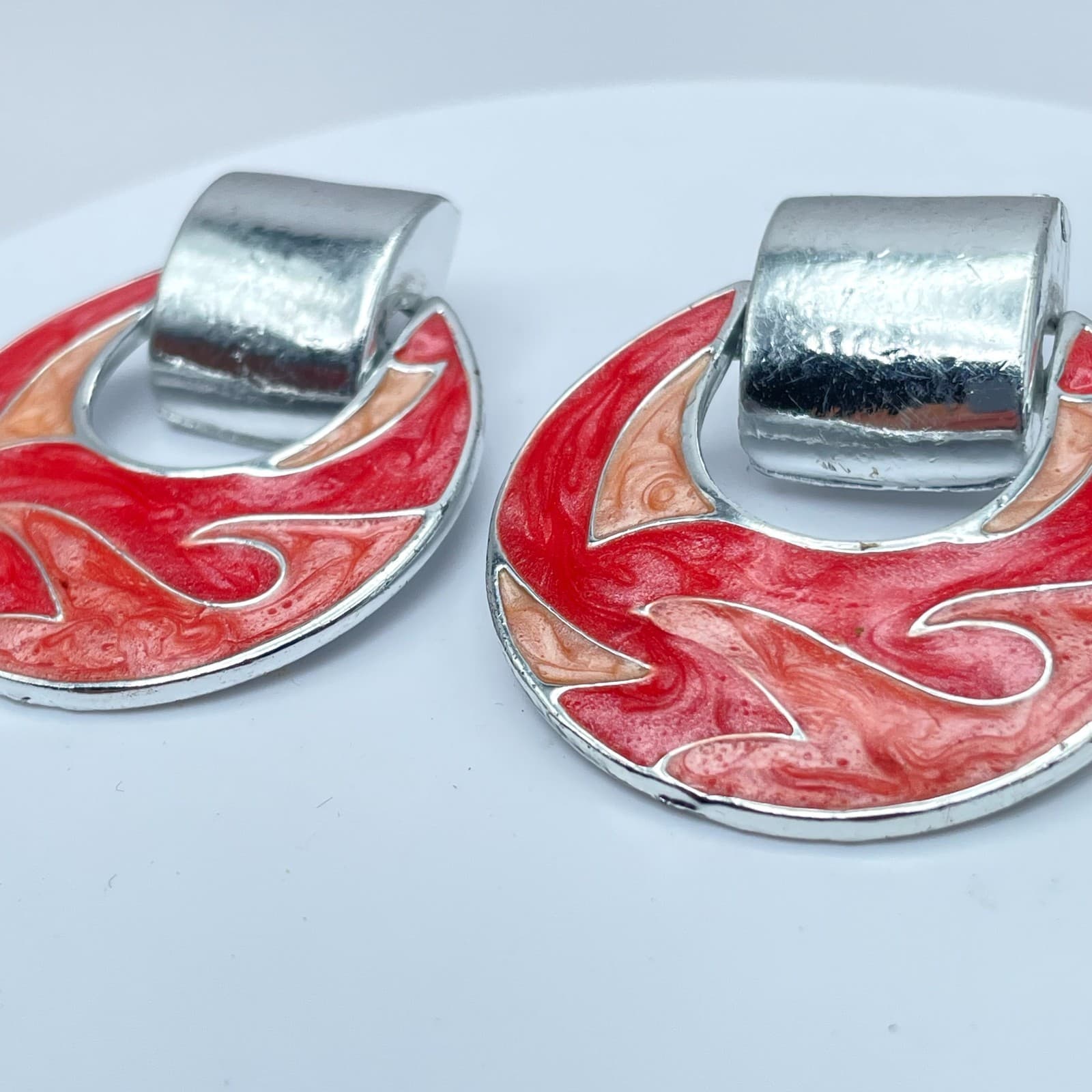 Vintage 80s Red Orange Enamel Door Knocker Clip-On Earrings Silver Tone Jewelry - Thumbnail 4