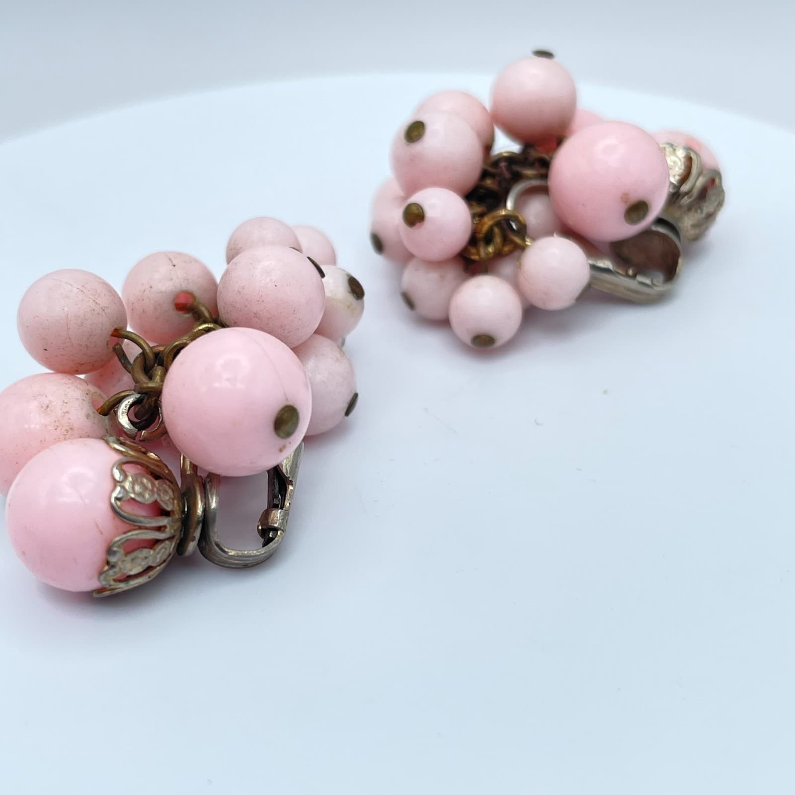 Vintage 50s Pastel Pink Grape Cluster Earrings Mid-Century Fashion Jewelry - Thumbnail 4