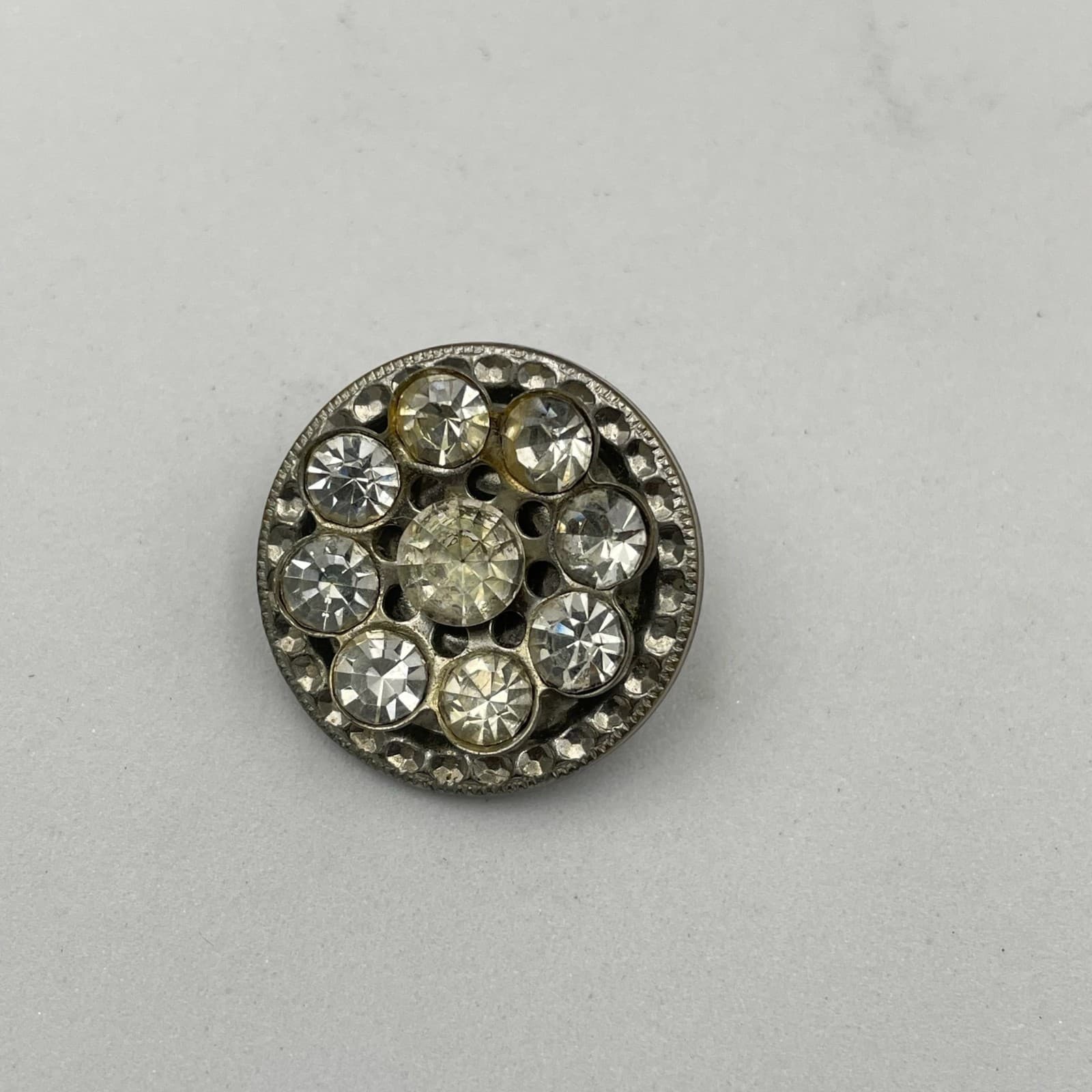 Lot of 2 VTG Gold-Tone Classic Circular Blooming Embellished Flower Brooch Pin - Thumbnail 4