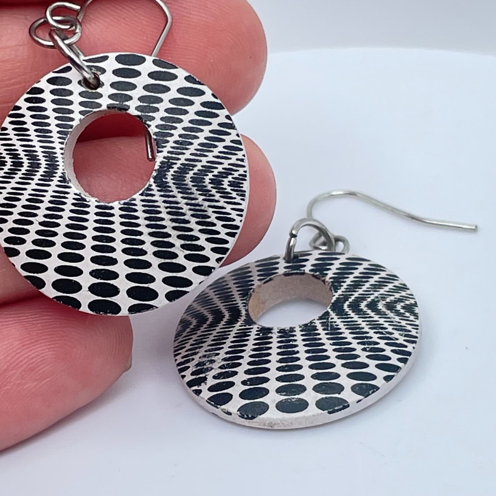 Vintage 90s Op Art Circle Drop Earrings Boho Women's Classic Fashion Jewelry - Thumbnail 9