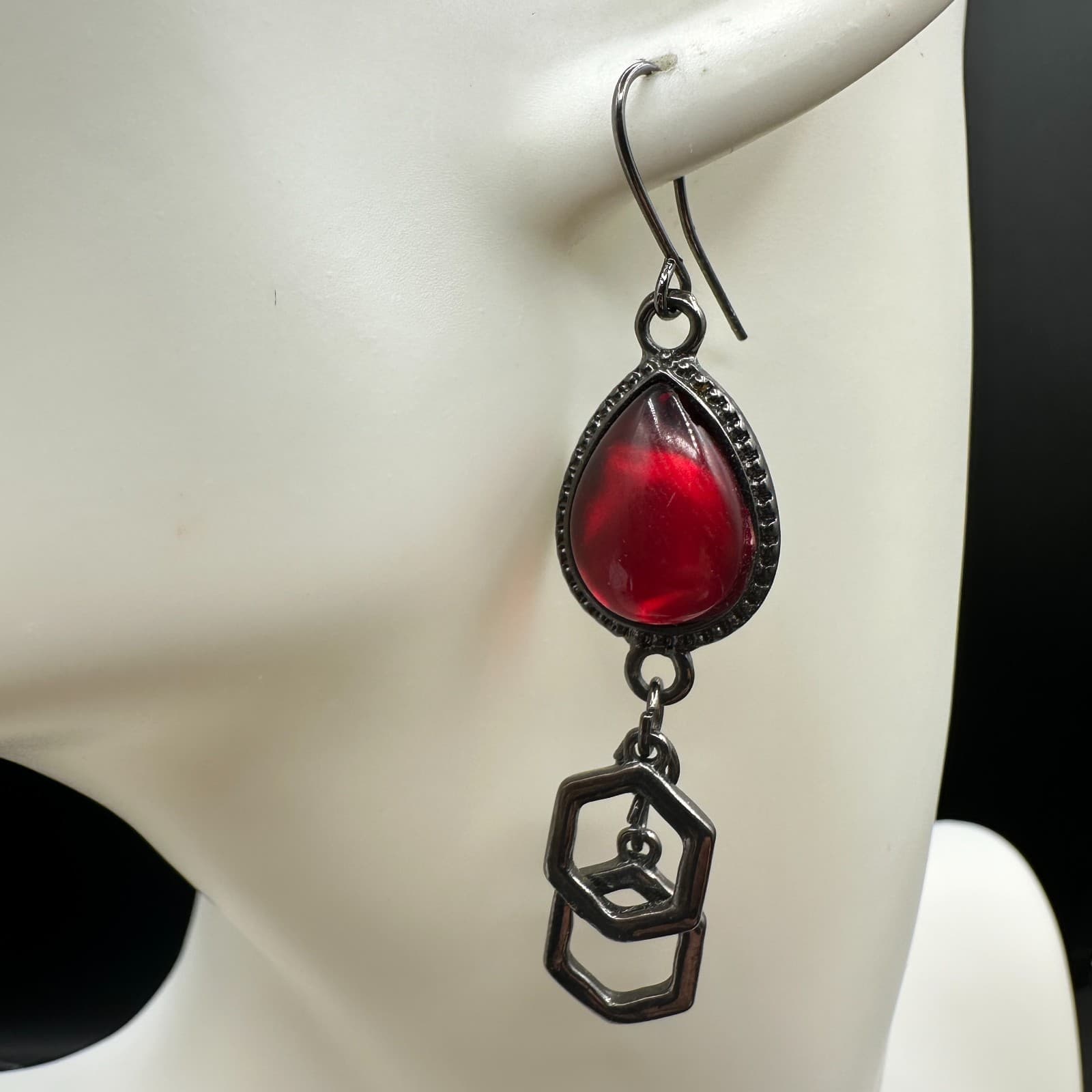 Vintage Handmade Women's Silver Tone Red Foil Back Glass Fashion Dangle Earrings - Thumbnail 3