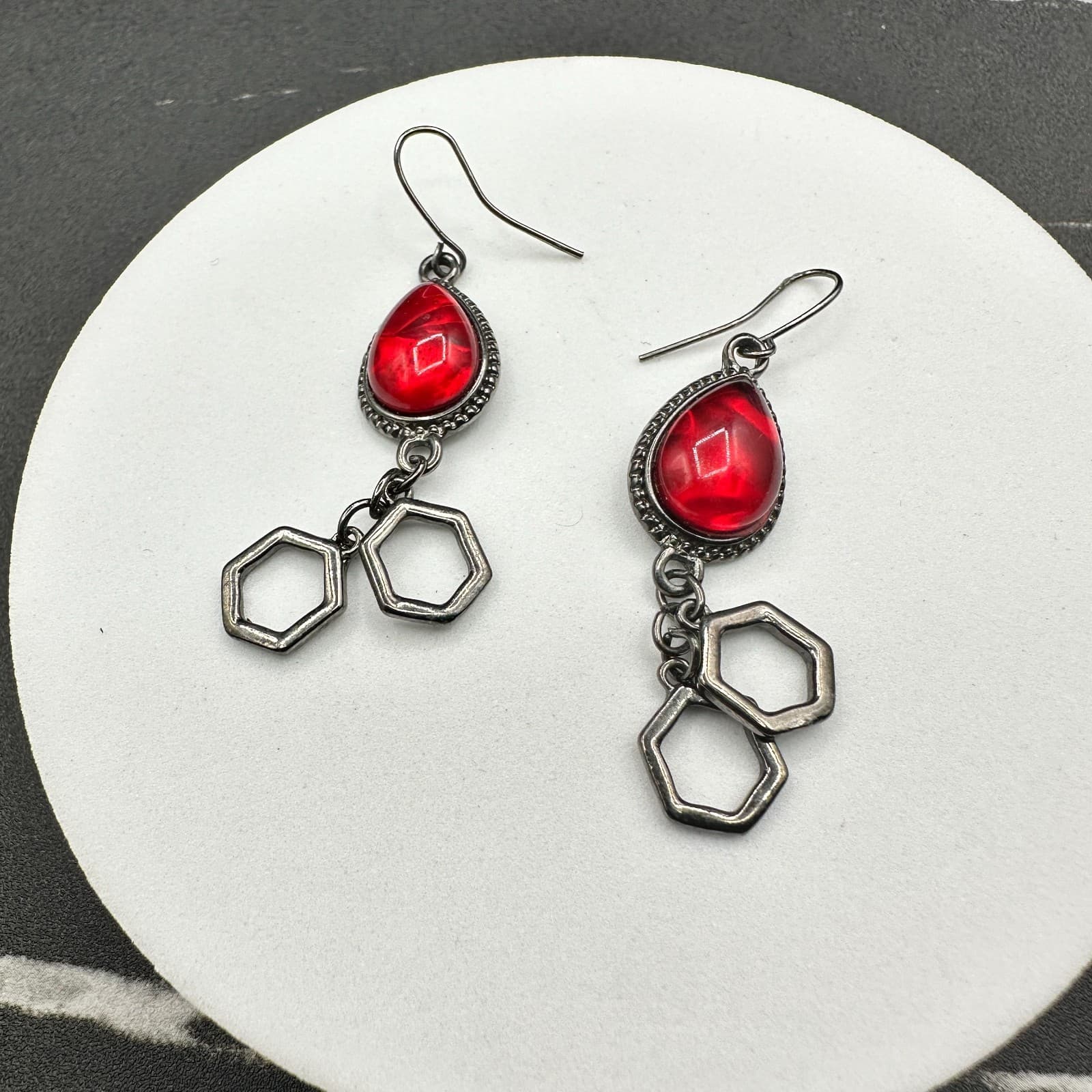 Vintage Handmade Women's Silver Tone Red Foil Back Glass Fashion Dangle Earrings - Thumbnail 7